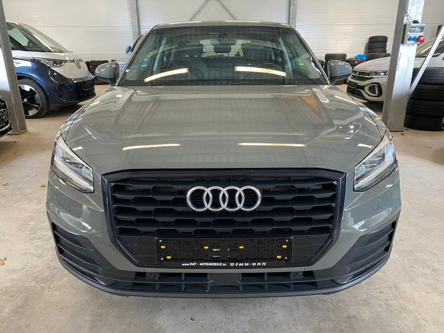 Audi Q2 30 TFSI GRA Leder Navi LED SHZ PDC VC Grau - 2