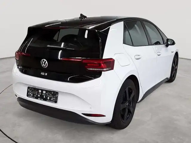 Volkswagen Id.3 view 4