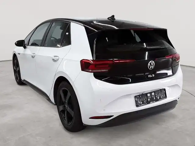 Volkswagen Id.3 view 5