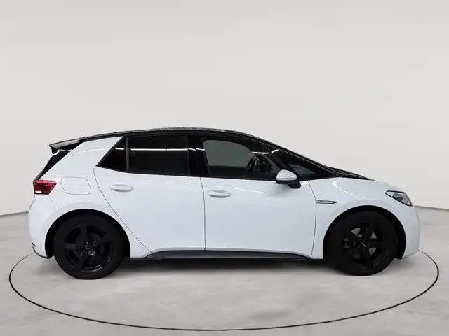 Volkswagen Id.3 view 3