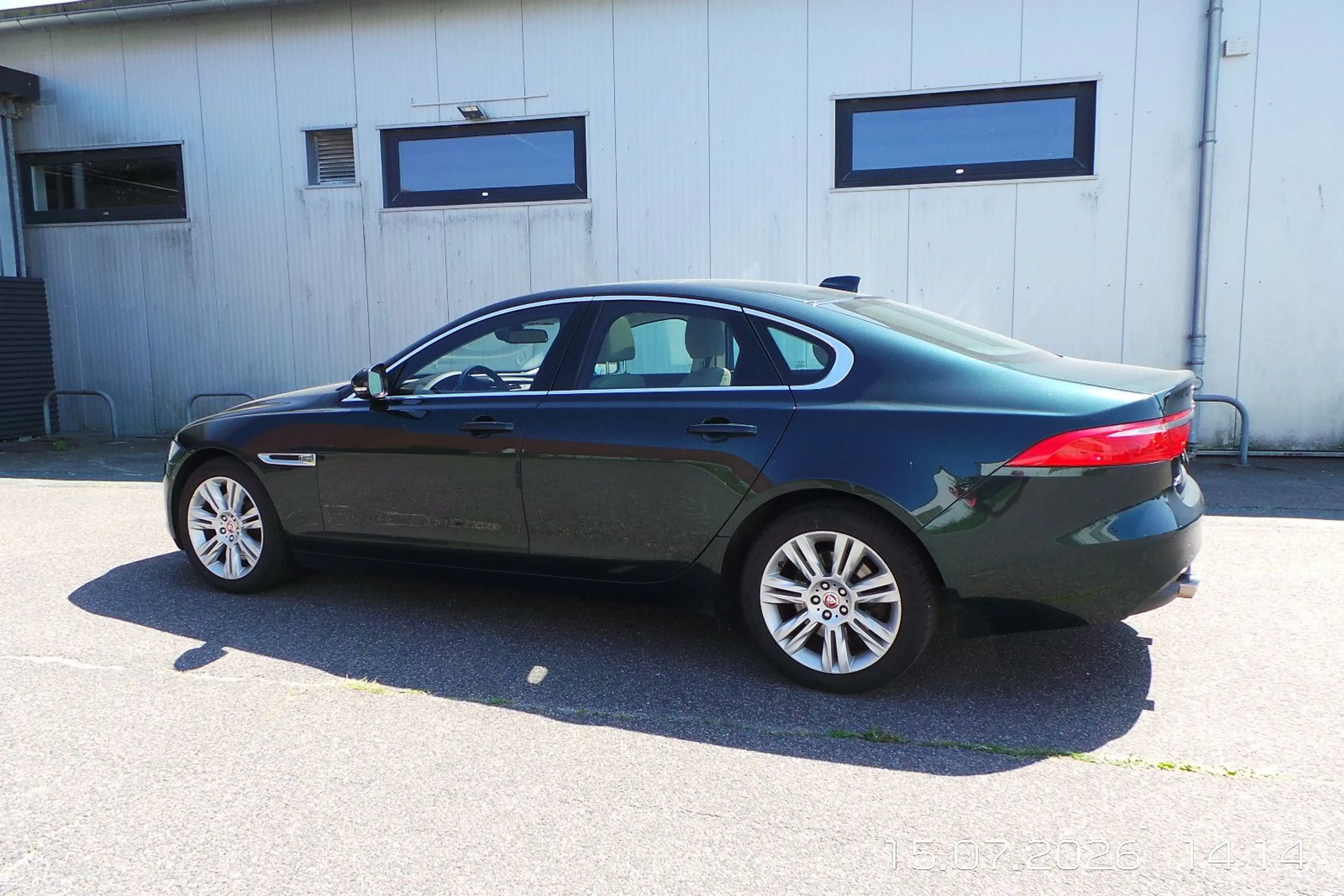 Jaguar XF Portfolio AWD 35t PANO,LED,LEDER,CAM — photo 13