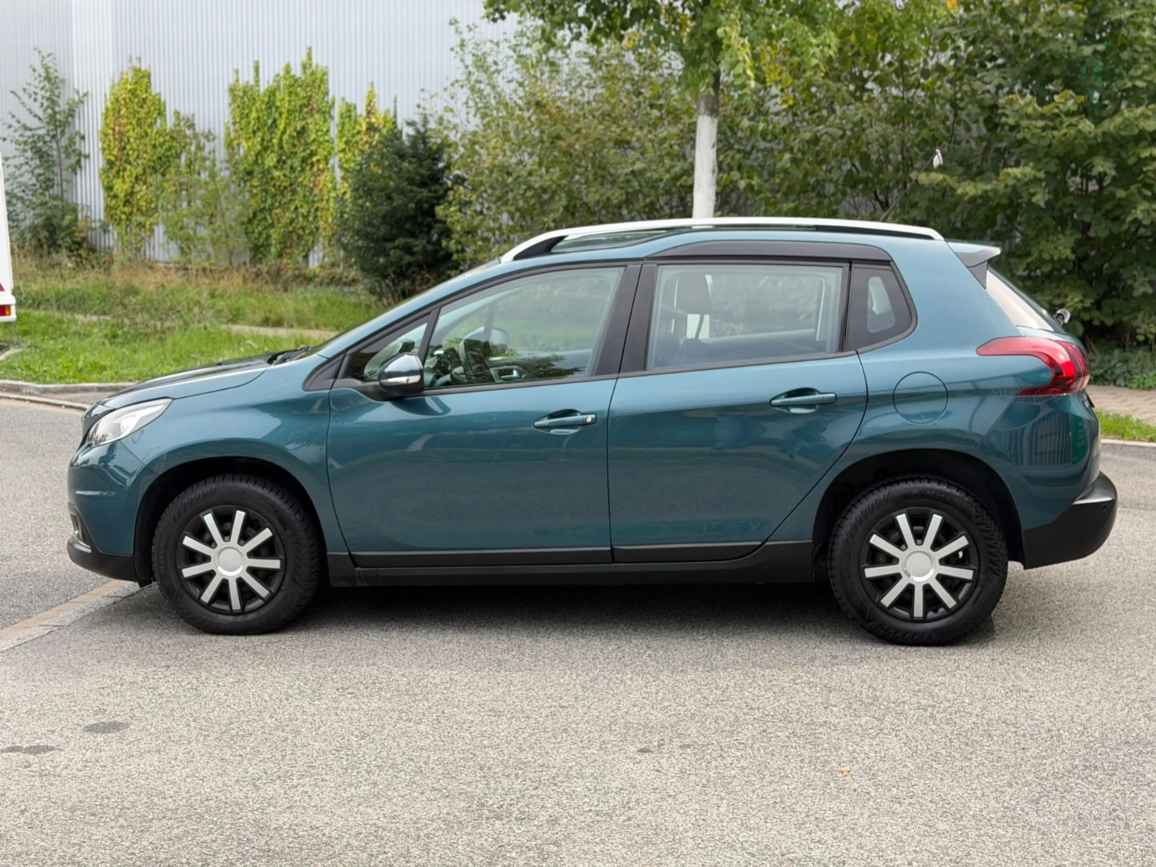 Peugeot 2008 Allure*LED*Automatik*TüvNEU* — photo 8