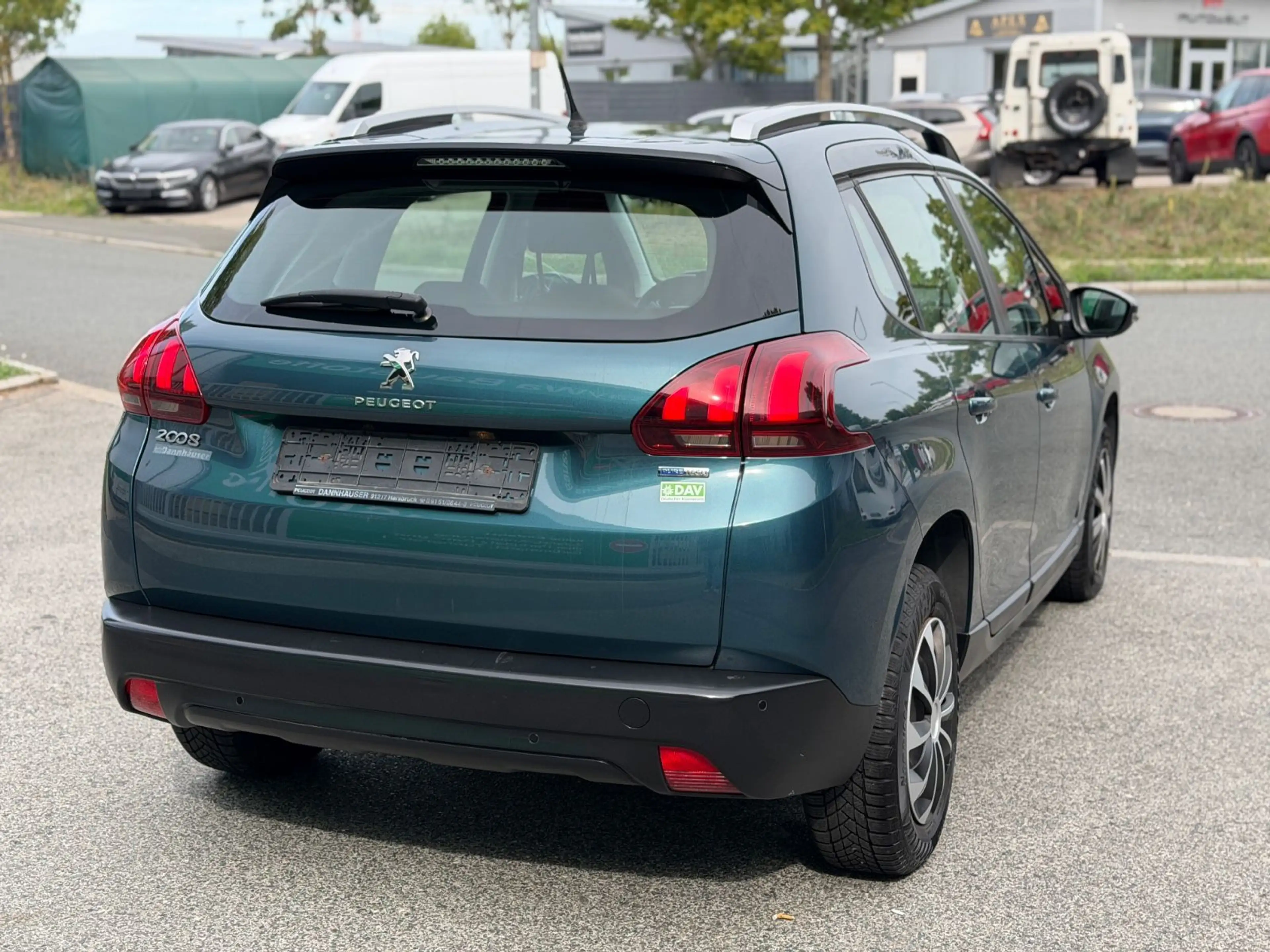 Peugeot 2008 Allure*LED*Automatik*TüvNEU* — photo 5