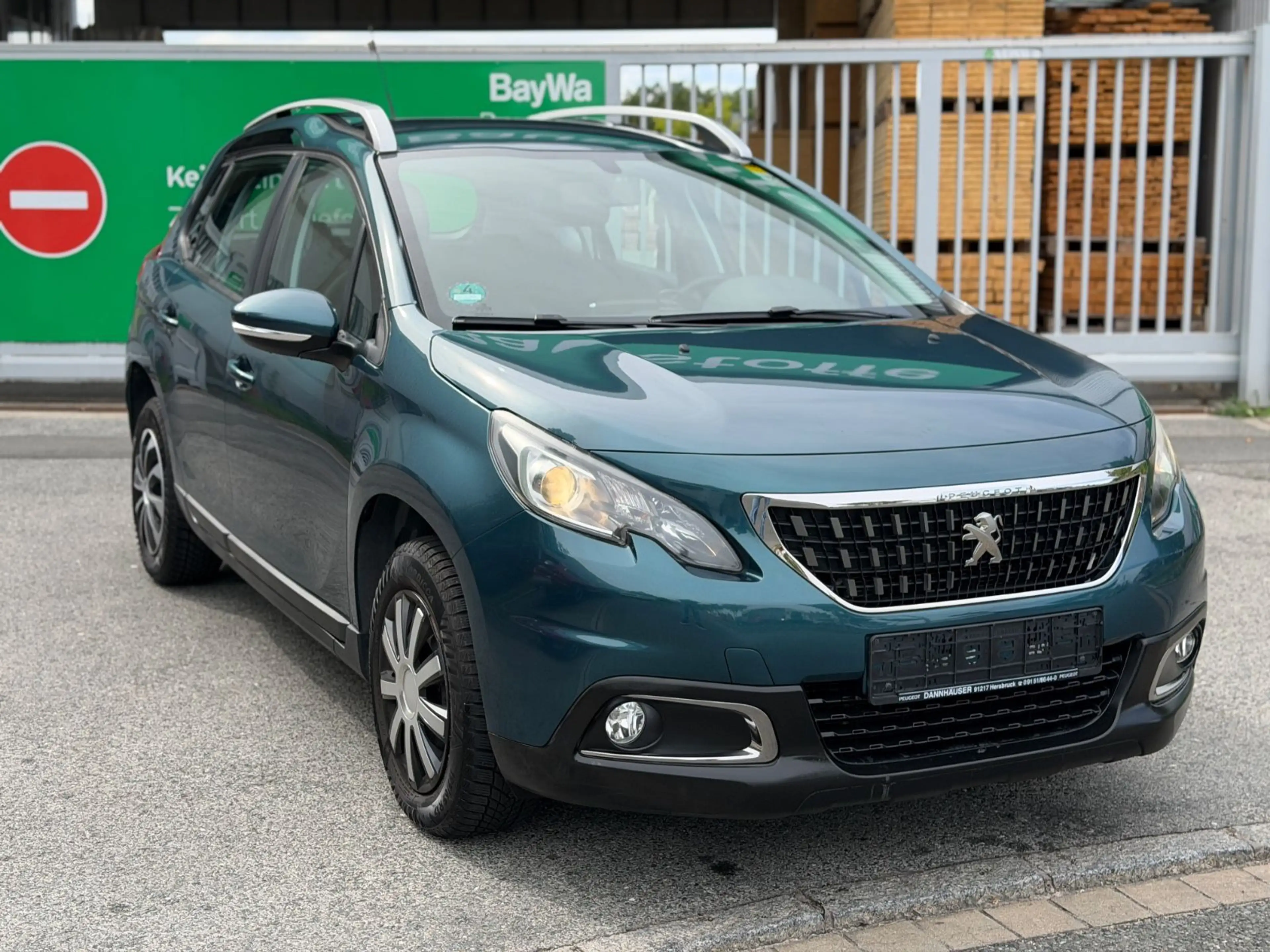Peugeot 2008 Allure*LED*Automatik*TüvNEU* — photo 3