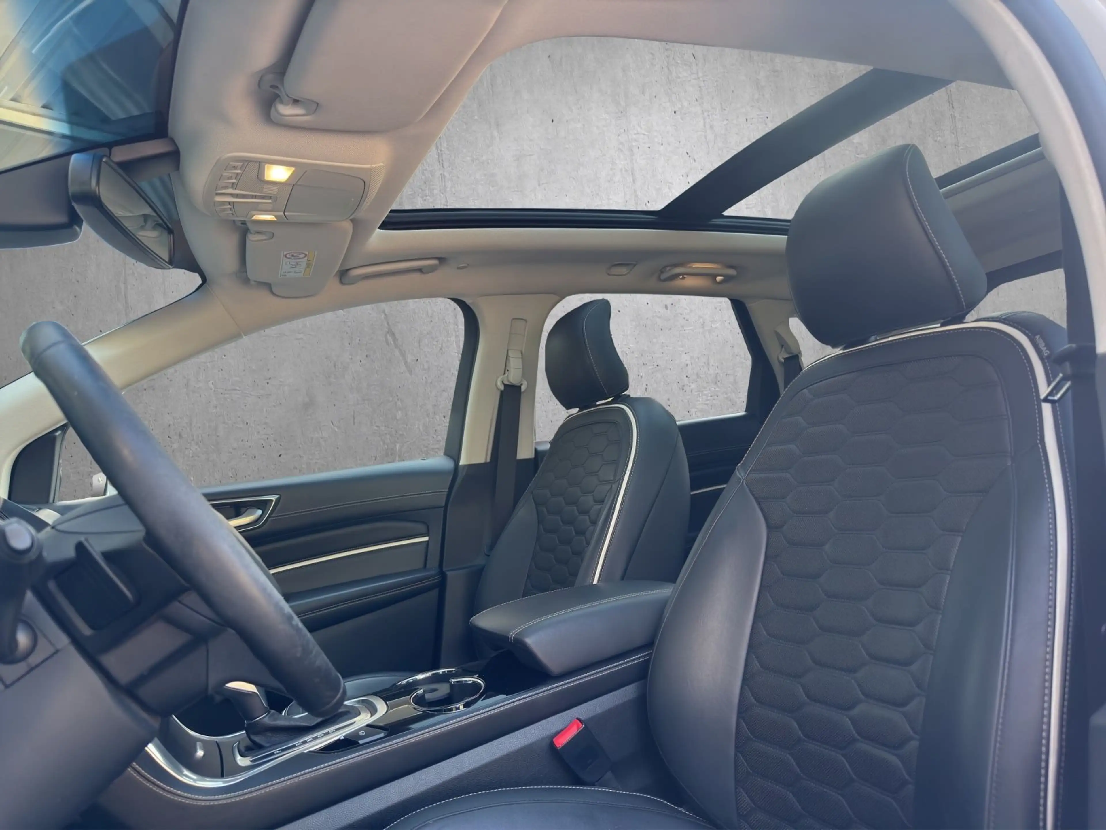 Ford Edge Vignale 4x4 LED+Sitzhzg+Sitzlüftung — photo 12
