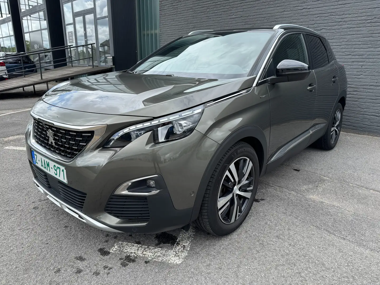Peugeot 3008 3008 1.2PT GT Line Massage/Pano/LED/Camera Zilver - 1