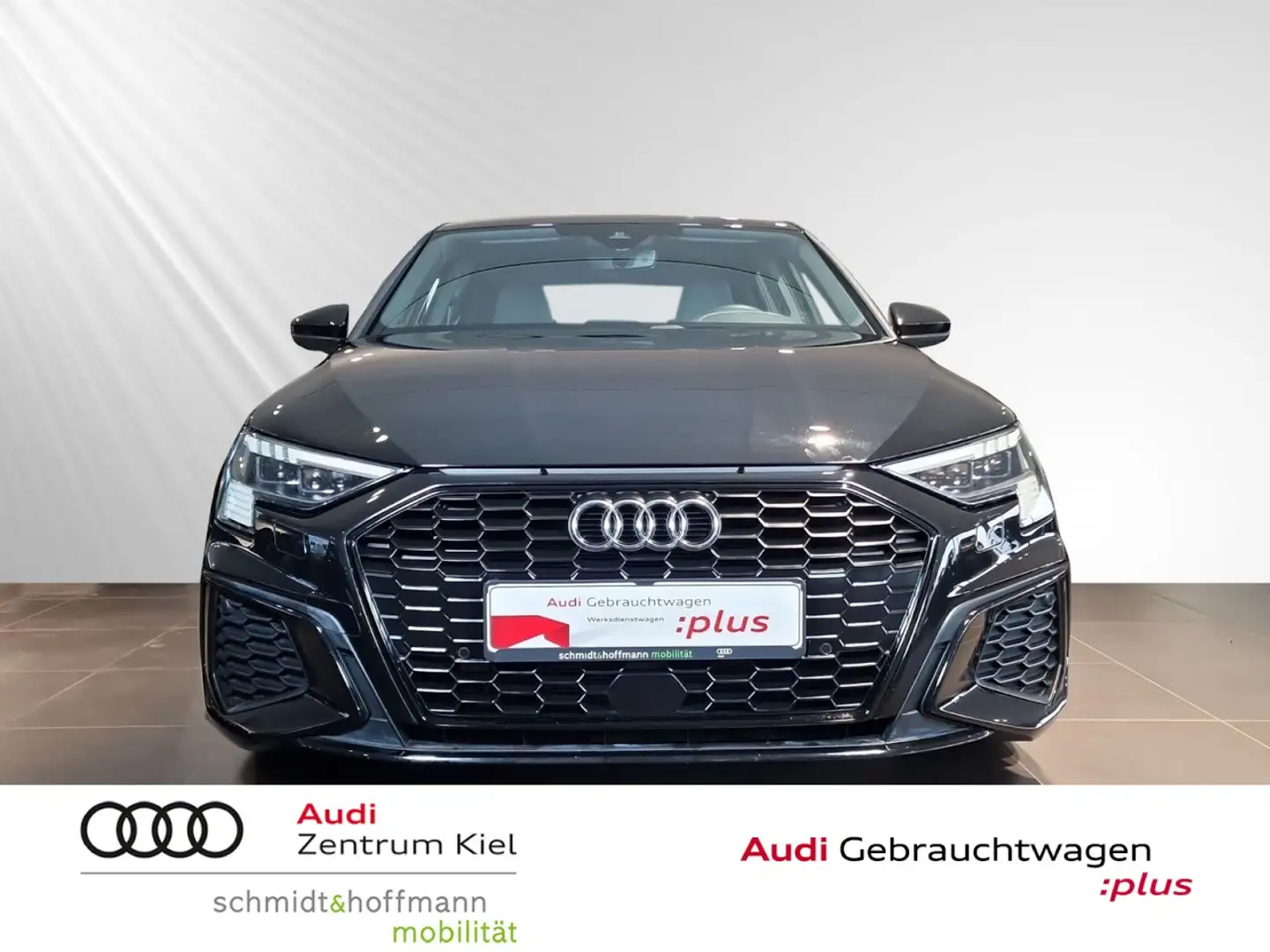Audi A3 Sportback 35 TFSI S-line S-tronic Matrix-LED Navi+ Schwarz - 2