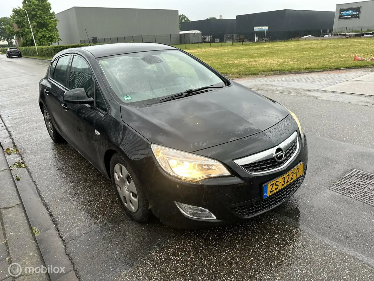 Opel Astra 1.4 Turbo Edition koppaking lek Zwart - 2
