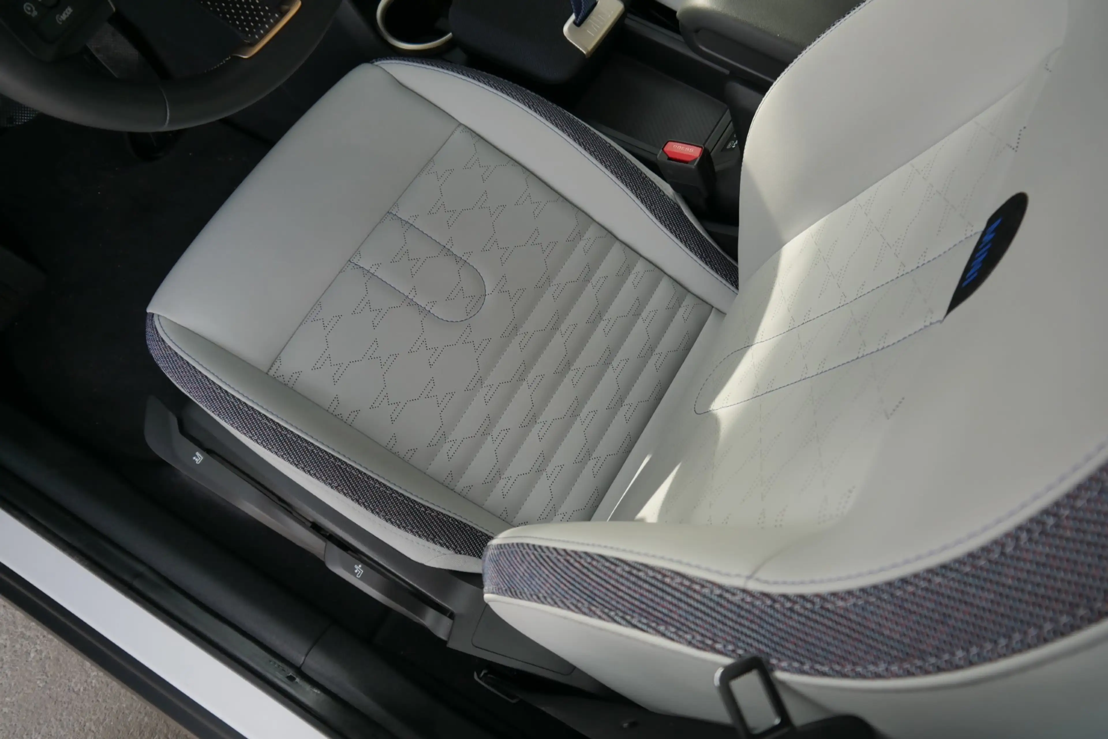 MINI Countryman E *Paket S/HUD/Driving Assistant/LED/Sitzhzg./Classic Trim* — photo 11