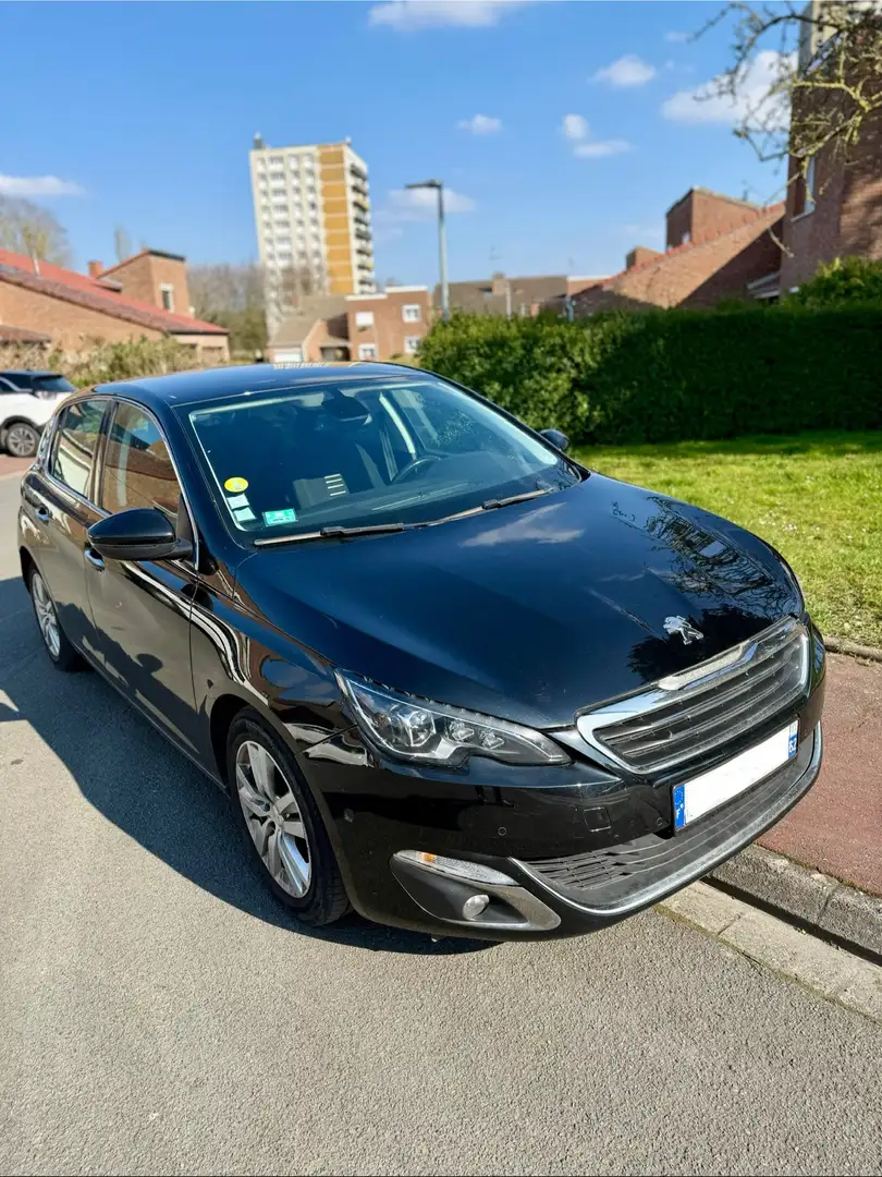 Peugeot 308 - 1