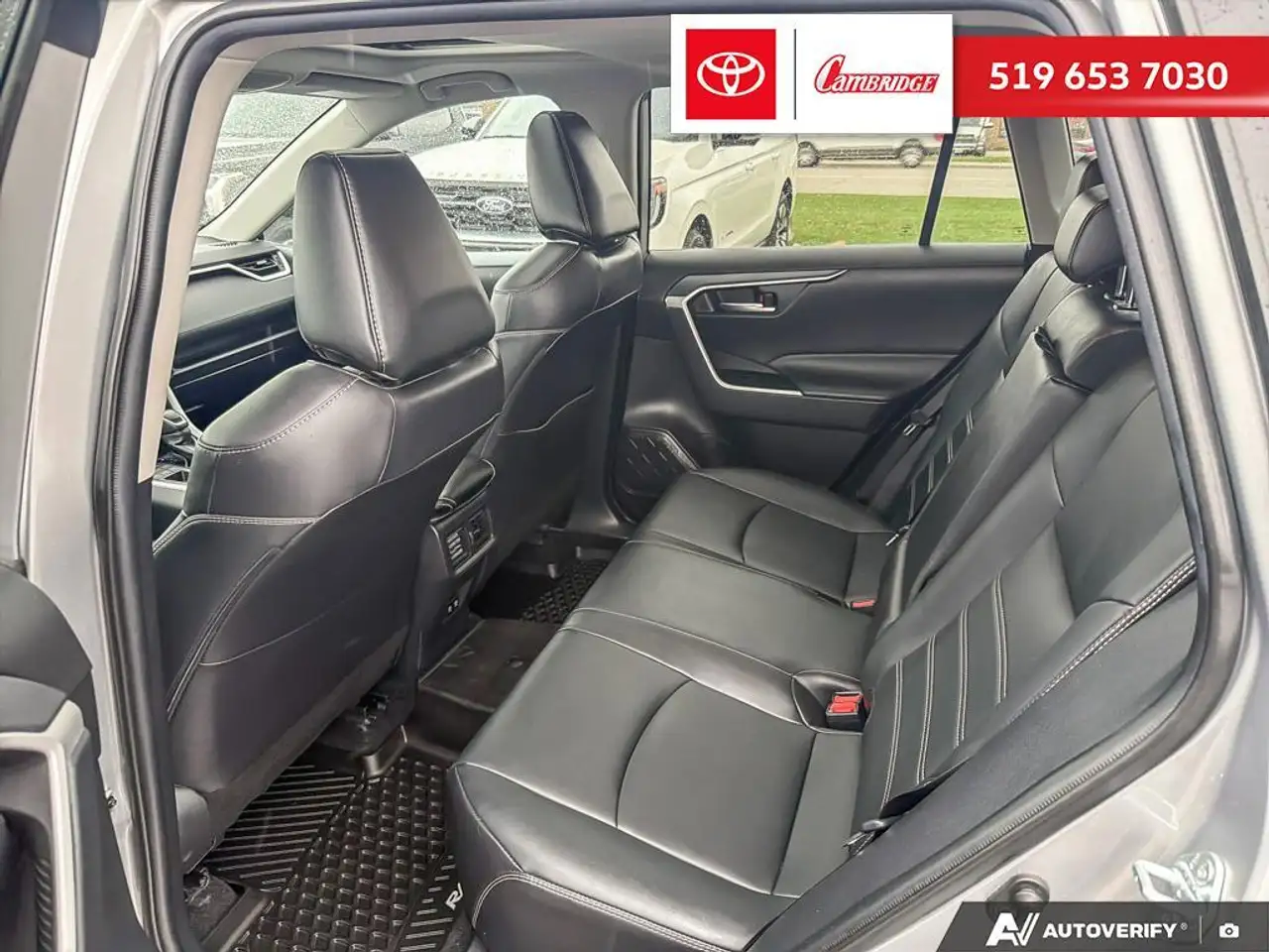 Toyota RAV 4 снимка Toyota RAV 4