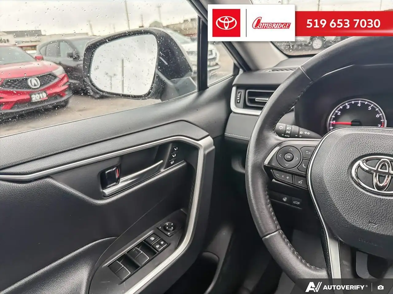 Toyota RAV 4 снимка Toyota RAV 4