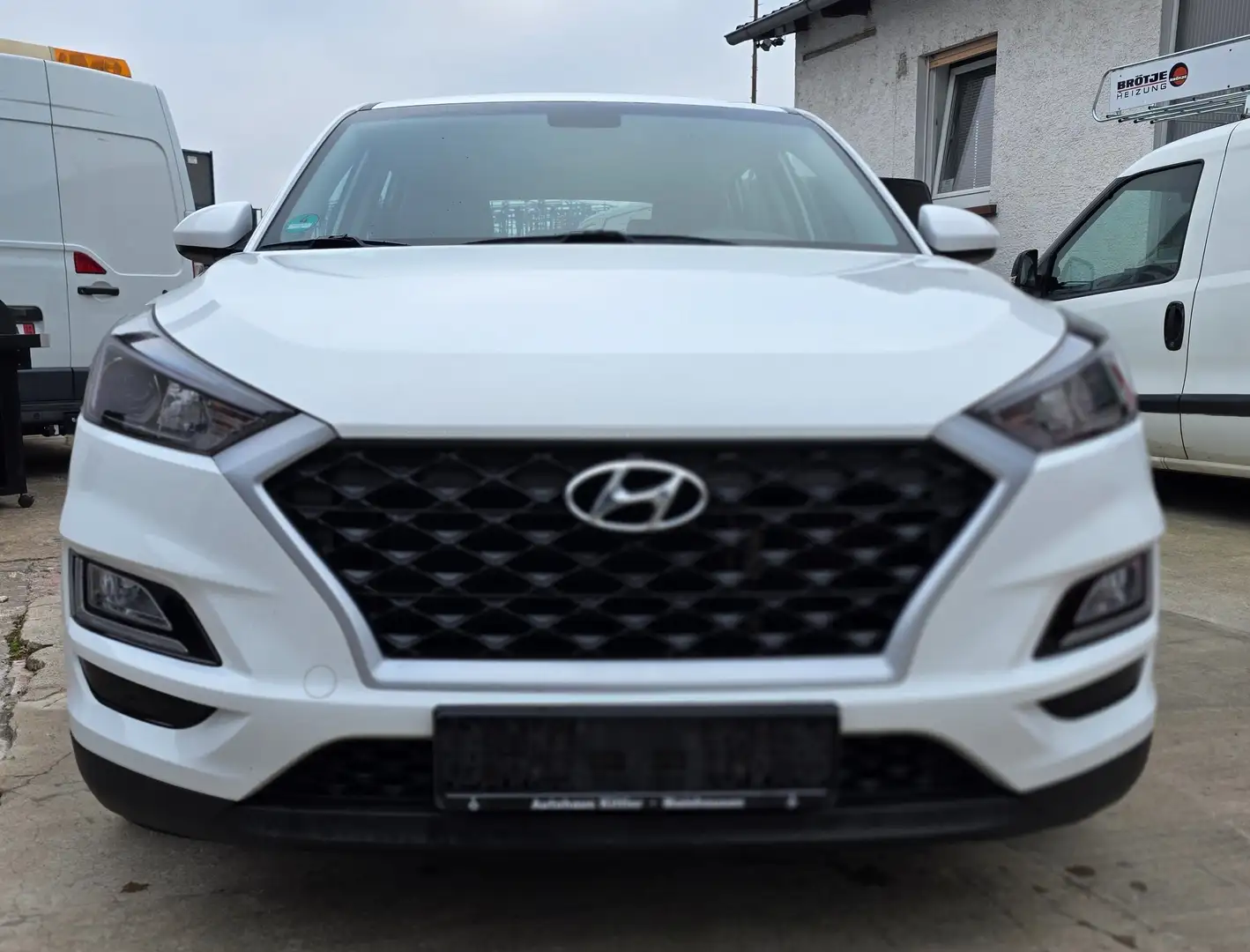 Hyundai TUCSON Tucson blue 1.6 CRDi 2WD Style * 1 Hd. * Navi*KAM* Weiß - 2