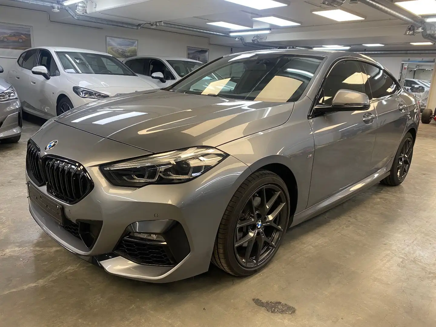 BMW 218 i Gran Coupe M-Sport Autom. Gris - 1