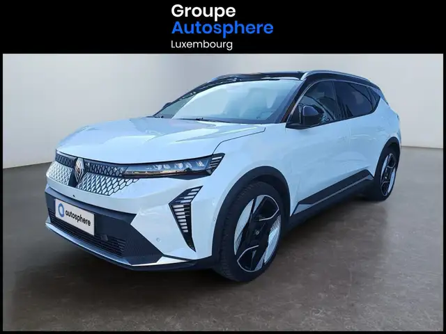 Renault Scenic ICONIC 220 LONG RANGE