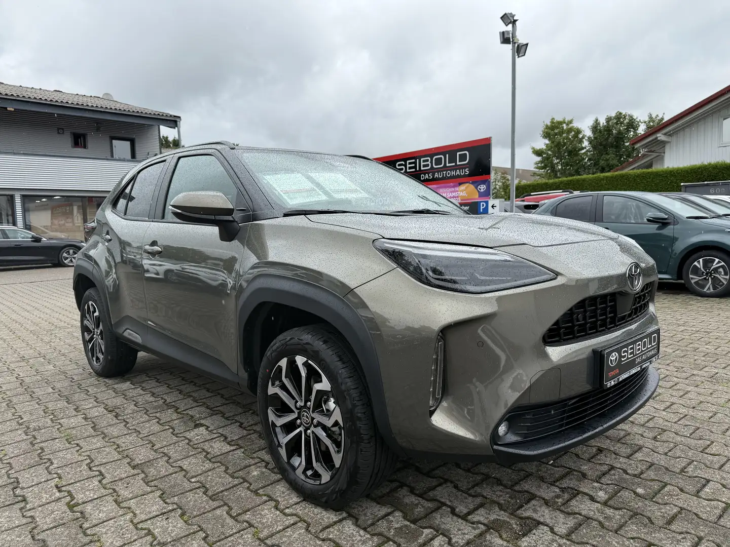 Toyota Yaris Cross Hybrid 130 1.5 VVT-i Teamplayer *4x4 Allrad! Bronze - 2