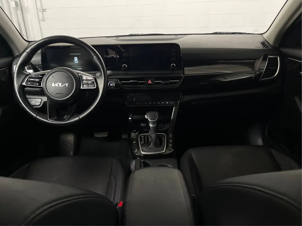 Kia Seltos снимка Kia Seltos
