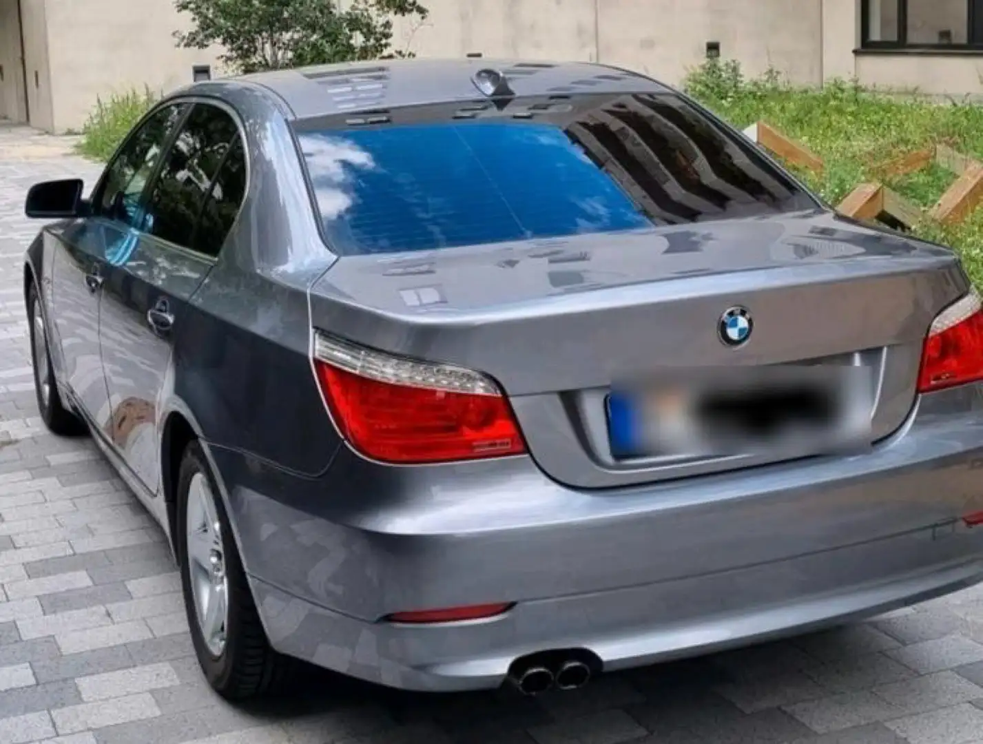 BMW 525 525i Aut. Grey - 2