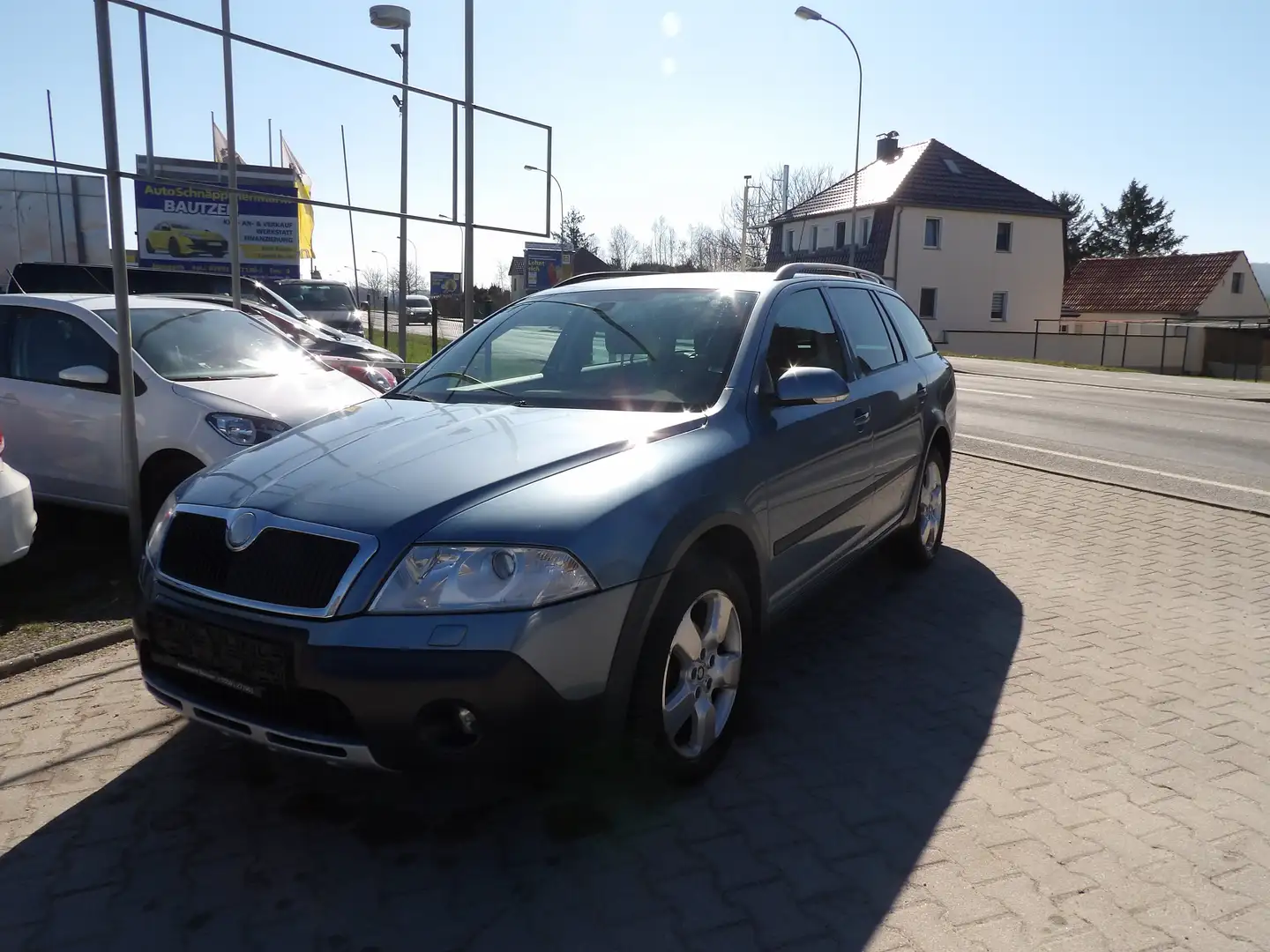 Skoda Octavia Scout 4X4, Klima, HU-AU Neu Grau - 1