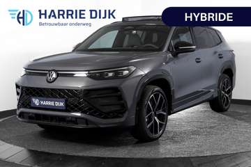 1.5 eHybrid 272 PK R-Line Edition | Black Style Pa