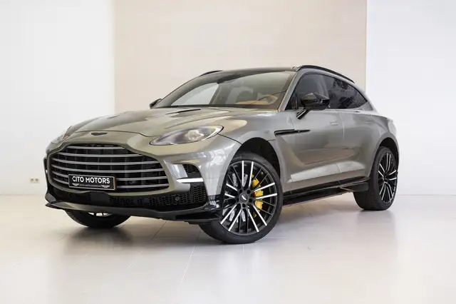 Aston Martin DBX 707