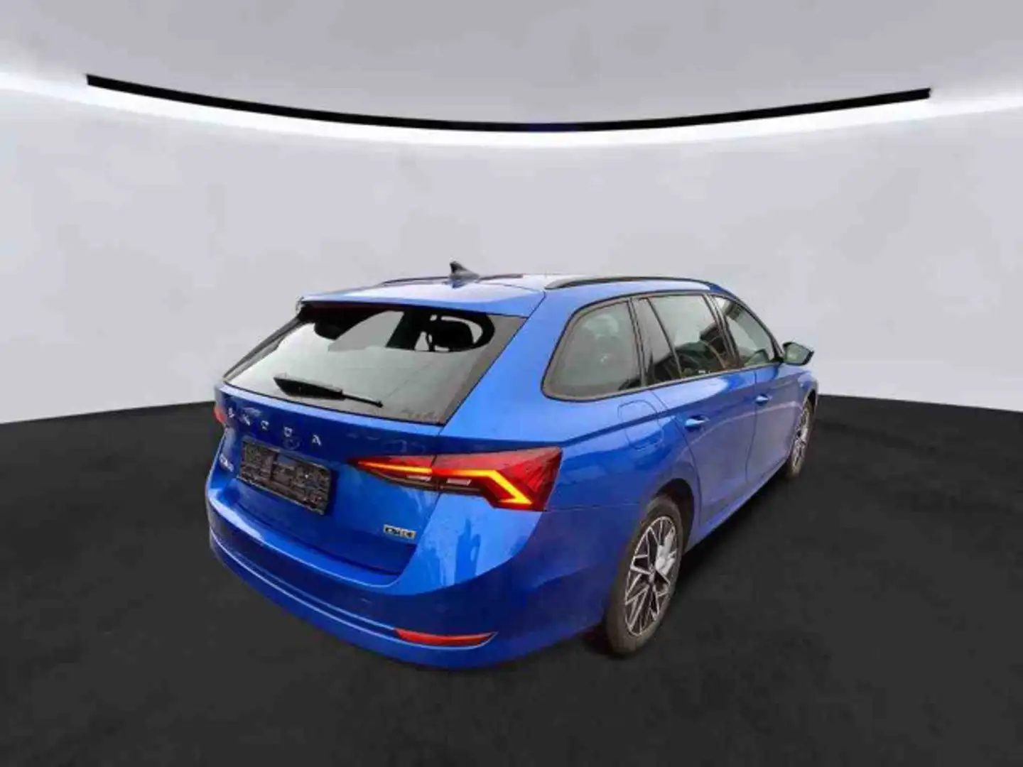 Skoda Octavia Combi Clever 1.5 TSI DSG Standheizung Na Blau - 2