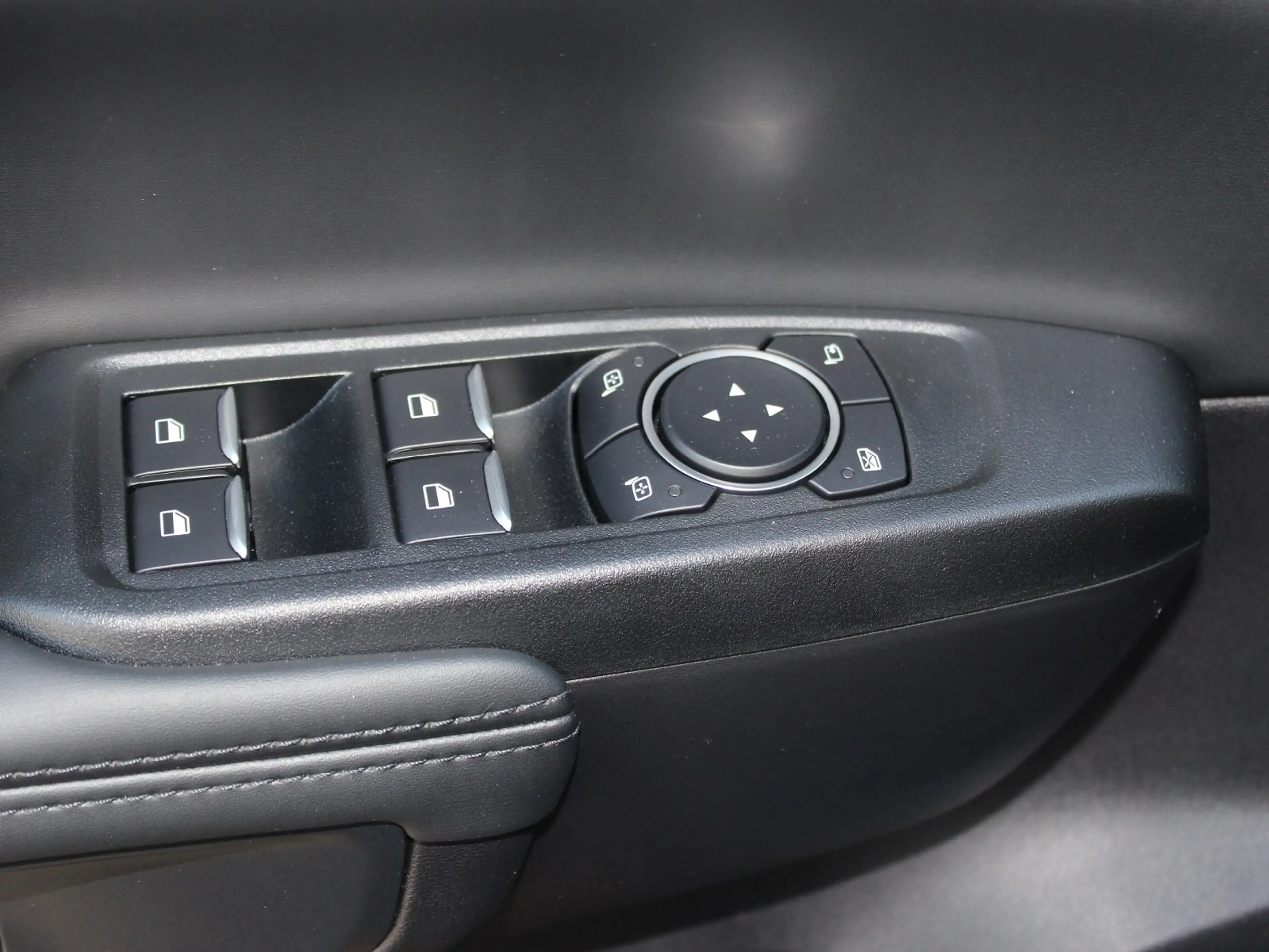 Ford Ranger Raptor e-4WD Doppelkabine — photo 13