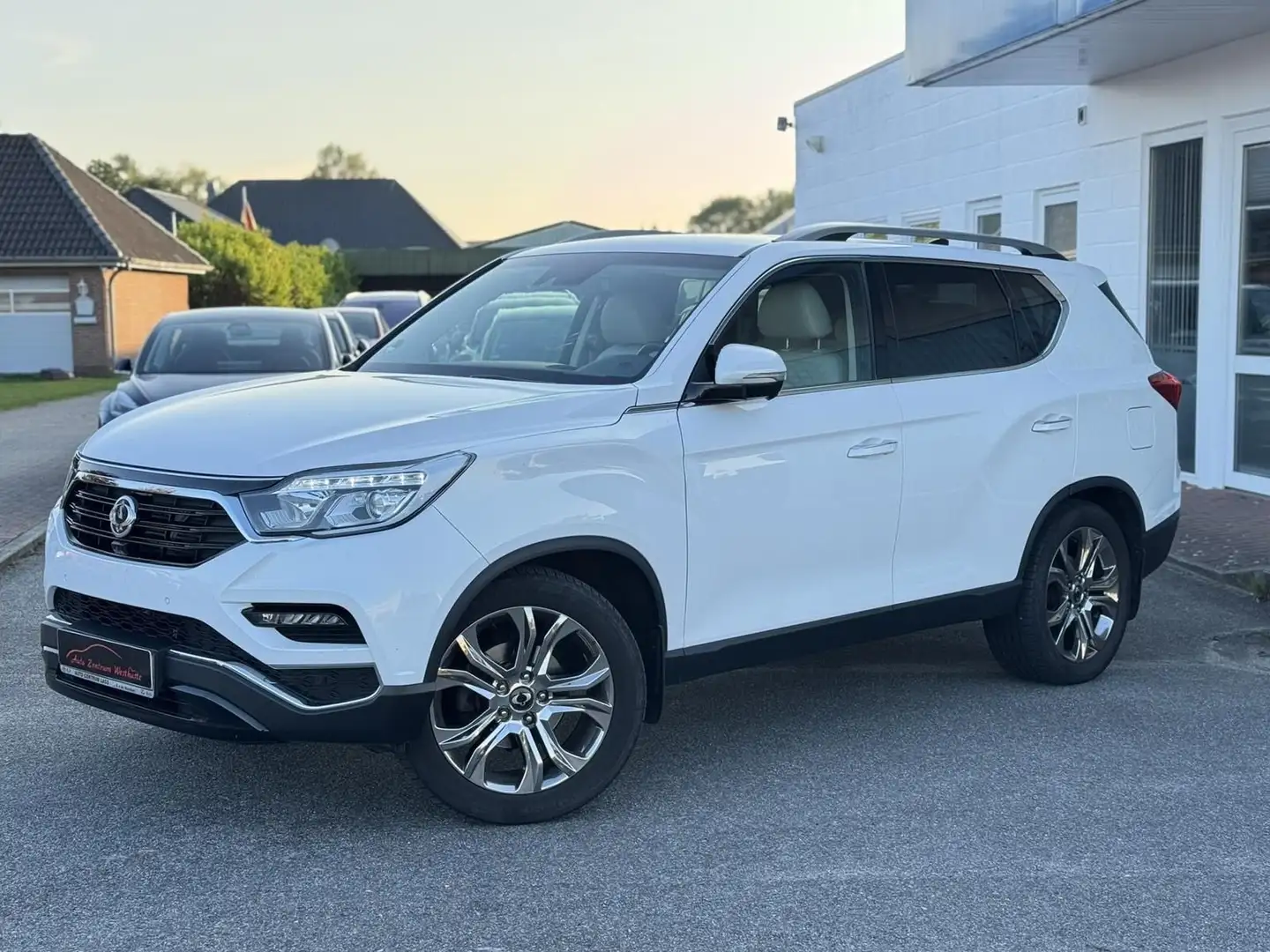 SsangYong Rexton Rexton Noblesse 2.2 4x4 AHK 360° Navi 20" Blanc - 2