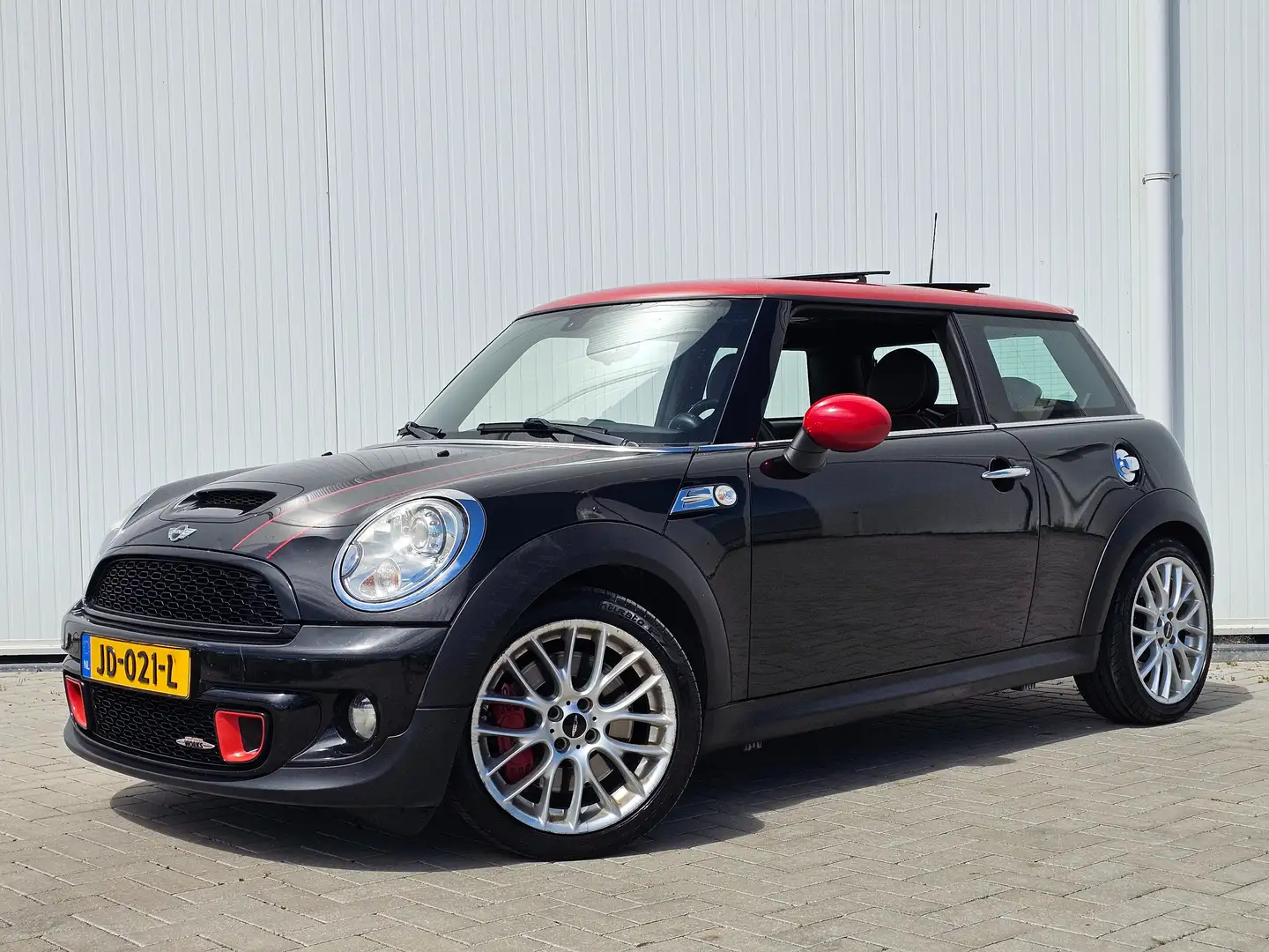 MINI Cooper 1.6 JCW Chili 211pk 139dkm Grote beurt gehad! Zwart - 2