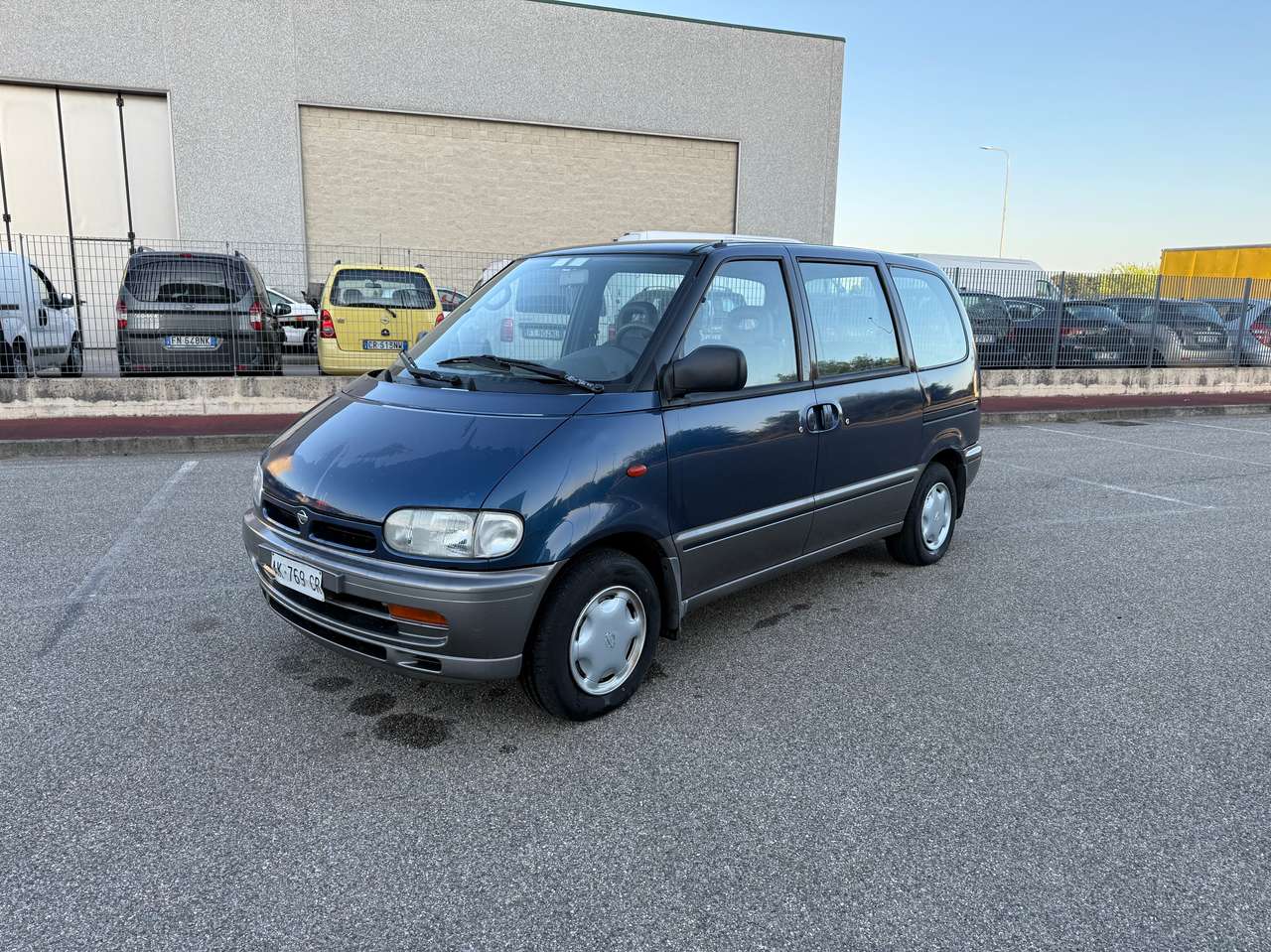 Nissan Serena Serena 2.0 SLX