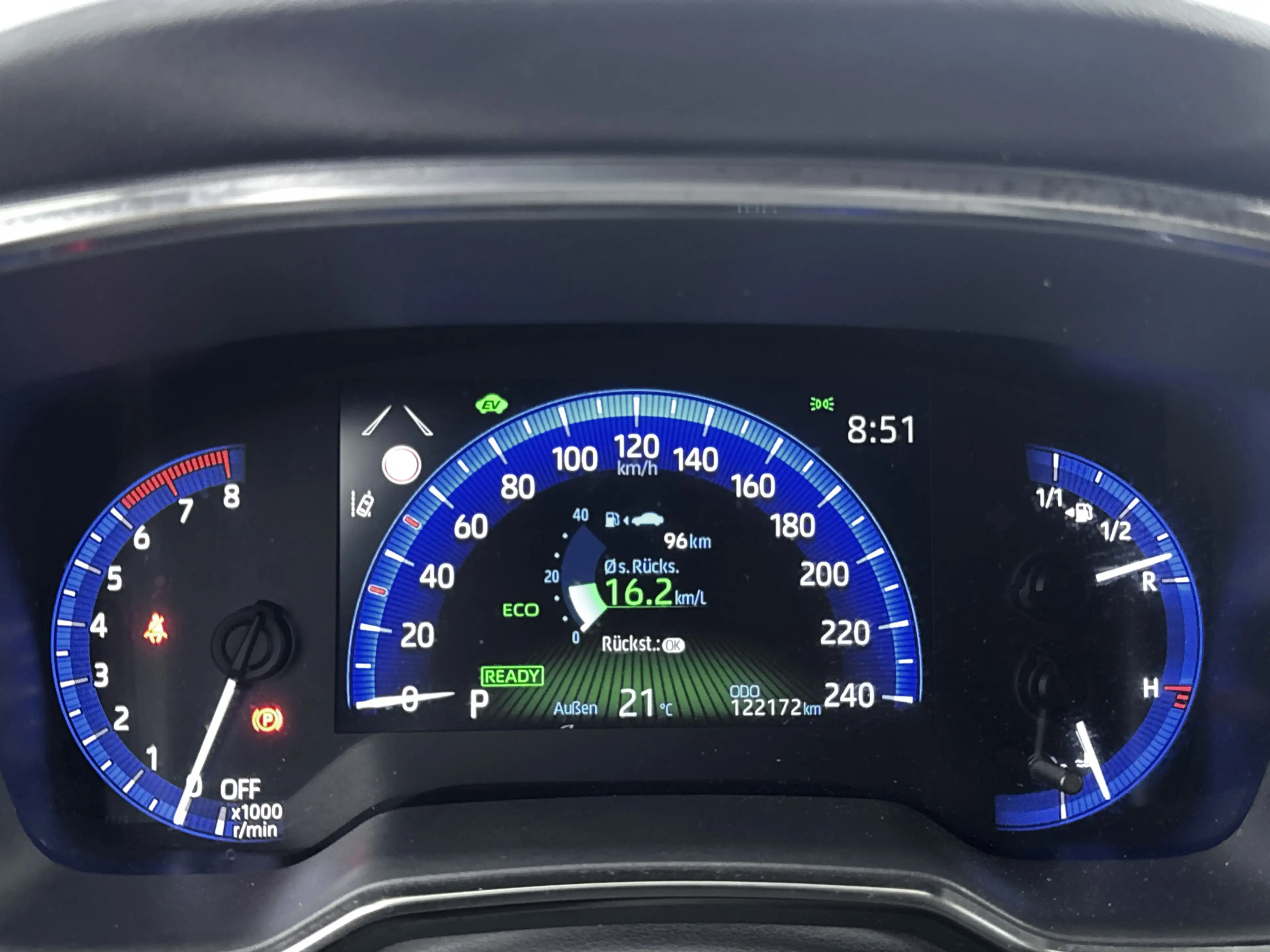 Toyota Corolla Touring Sports 2.0 Hybrid Executive — photo 5