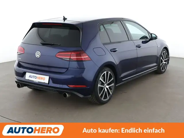Volkswagen Golf view 6