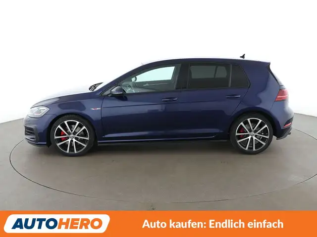 Volkswagen Golf view 3