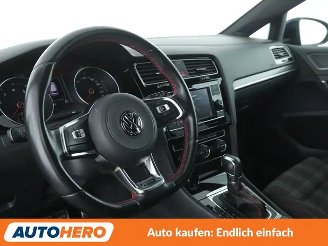 Volkswagen Golf view 11
