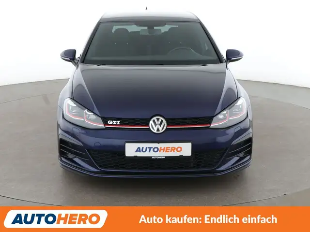 Volkswagen Golf view 9