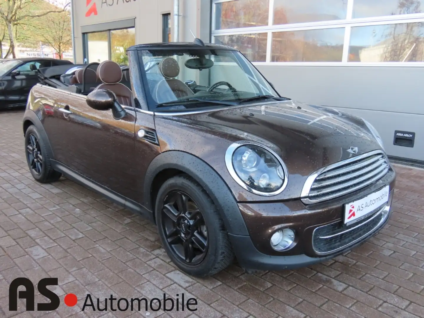 MINI Cooper D Cabrio 1.6D HU10/27*Navi*Leder*SHZ*PDC Bruin - 1