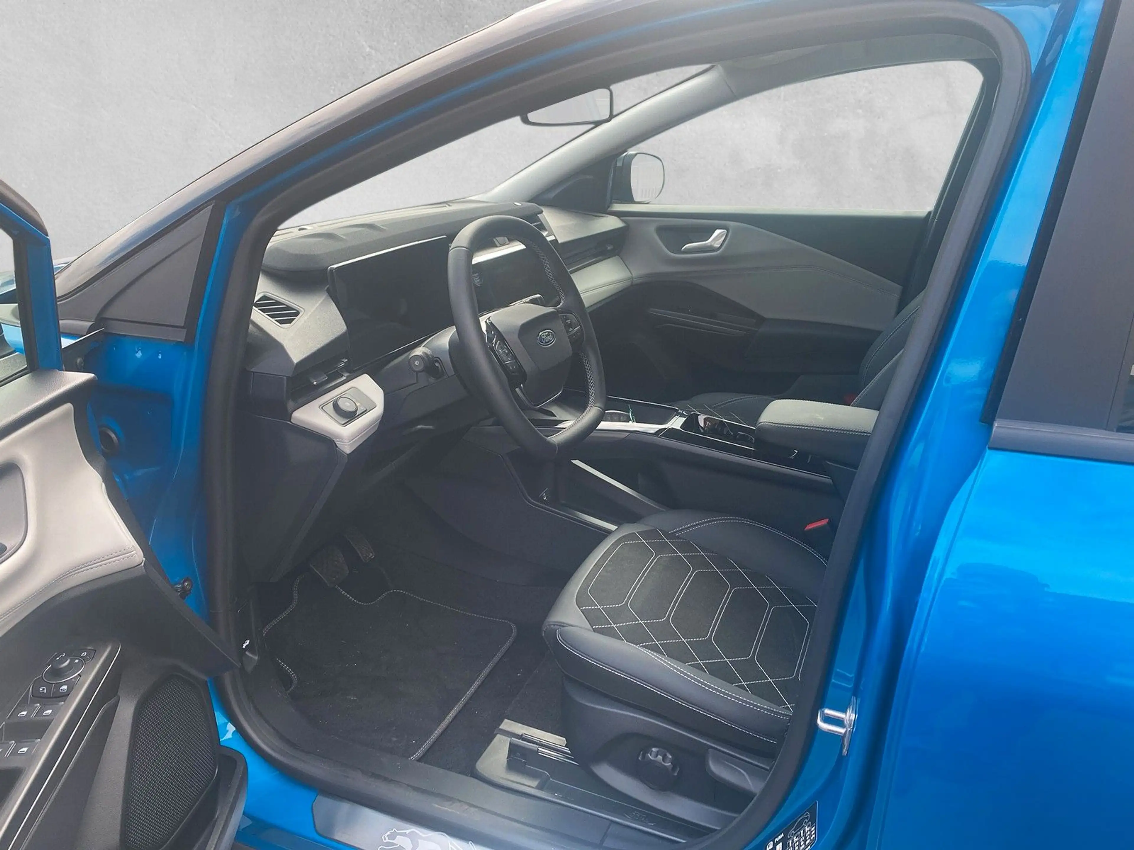 Ford Puma Gen-E 124 kW Premium FWD — photo 9