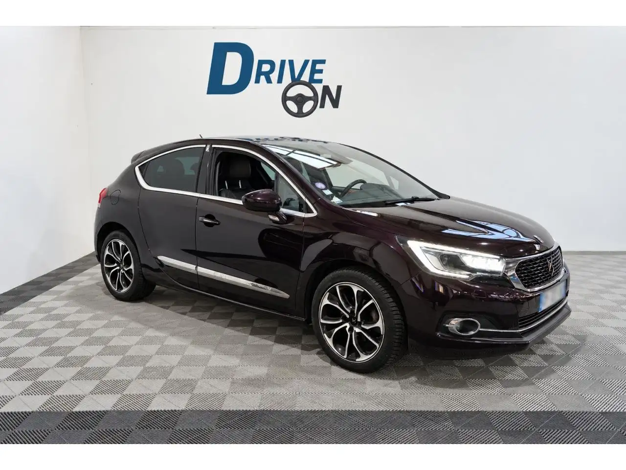 DS Automobiles DS 4