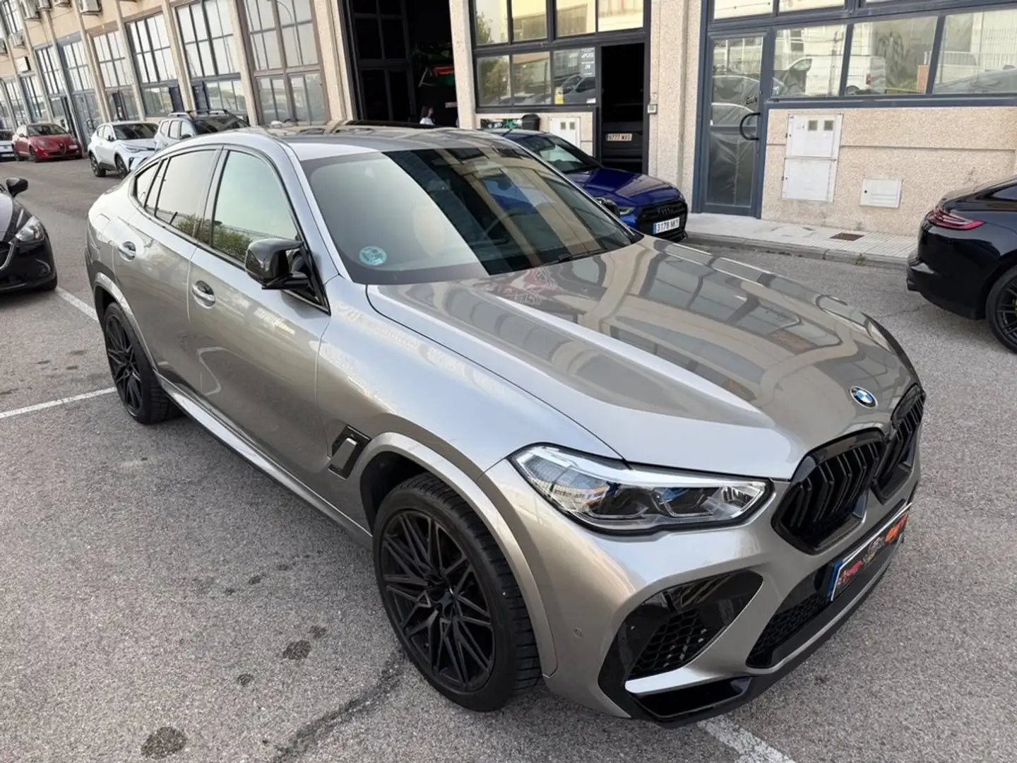 BMW X6 M Competition Gris - 2
