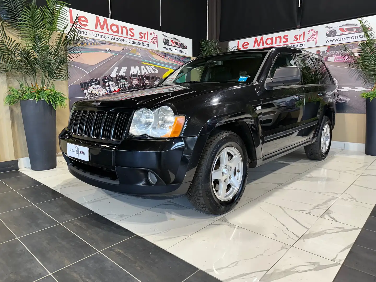 Jeep Grand Cherokee 3.0 V6 crd Laredo auto my11 Fekete - 1