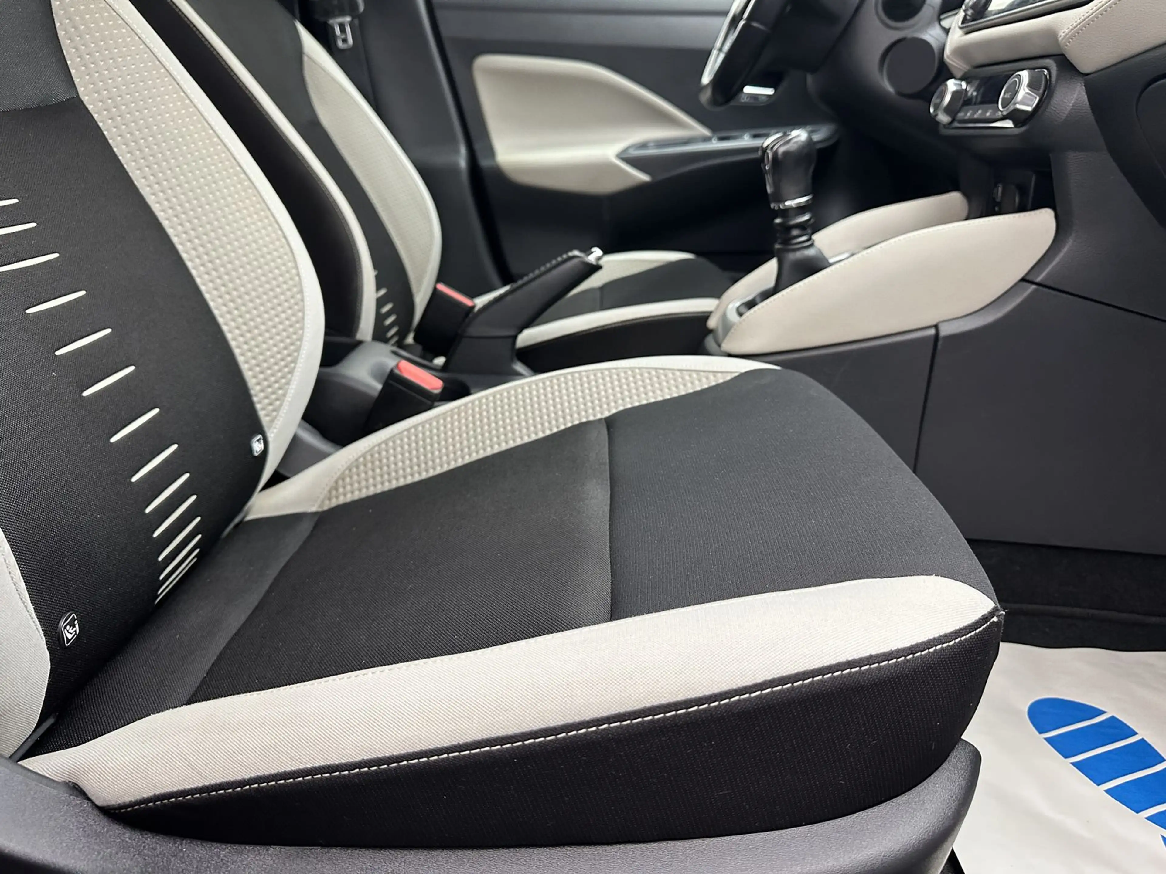 Nissan Micra Tekna "NAVI-CAM-SITZH-TEMPO-MULTI-ALU" — photo 9
