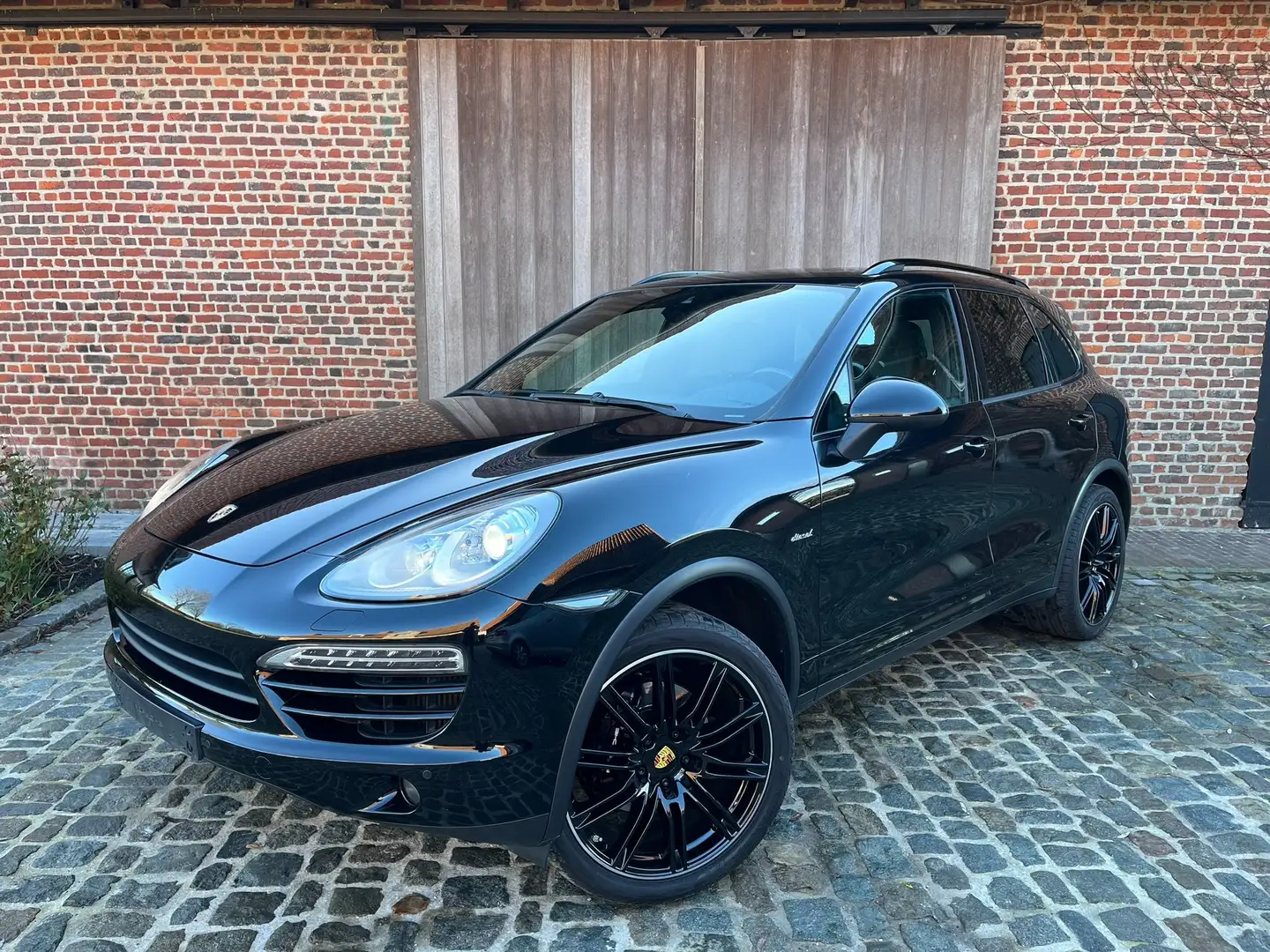 Porsche Cayenne 3.0 D V6 Tiptronic S TREKHAAK PANO BLACK EDITION Noir - 1