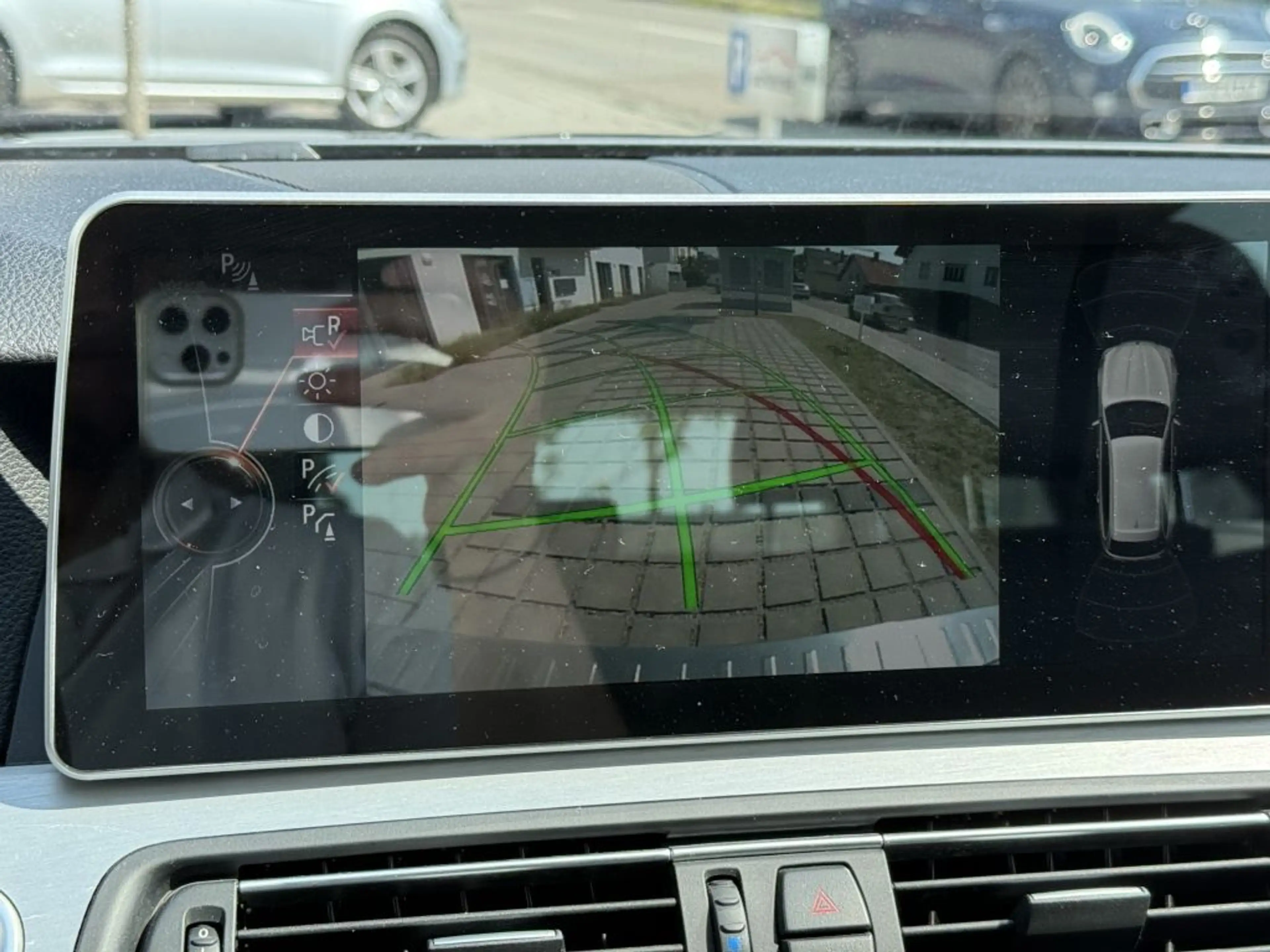 BMW 530 530d xDrive Touring Luxury Line Pano,HUD,TÜV neu — photo 17