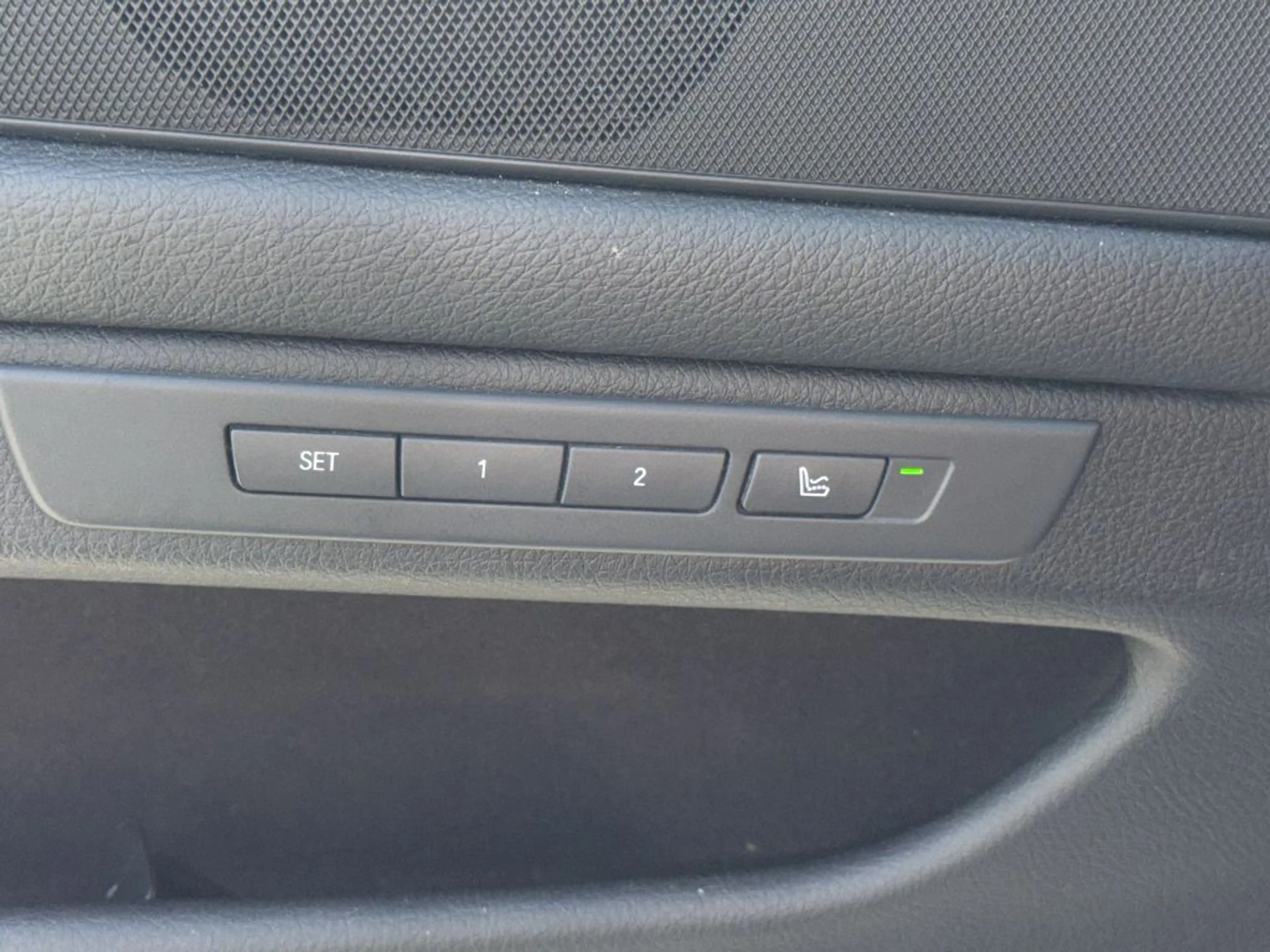 BMW 530 530d xDrive Touring Luxury Line Pano,HUD,TÜV neu — photo 19