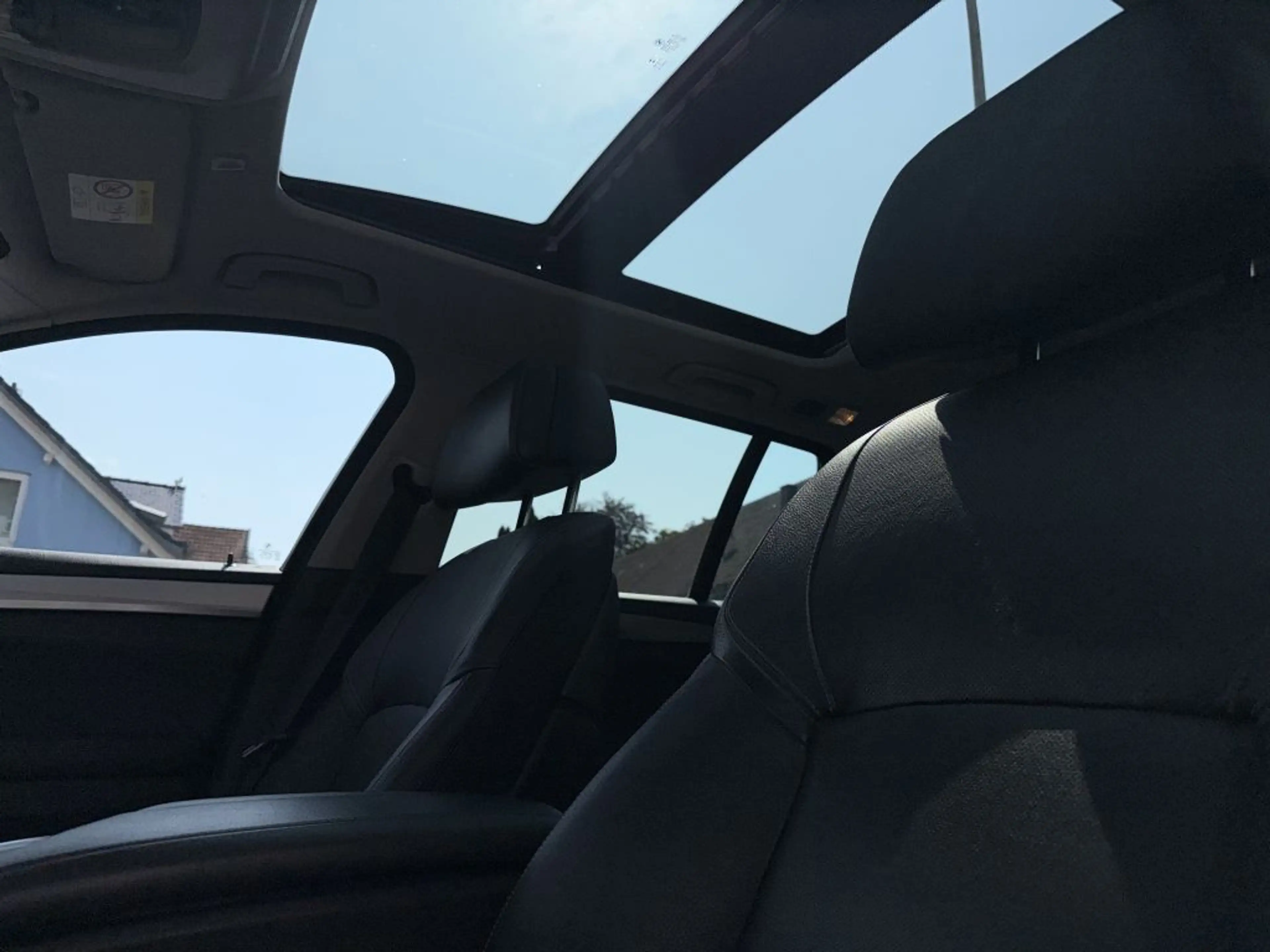 BMW 530 530d xDrive Touring Luxury Line Pano,HUD,TÜV neu — photo 18