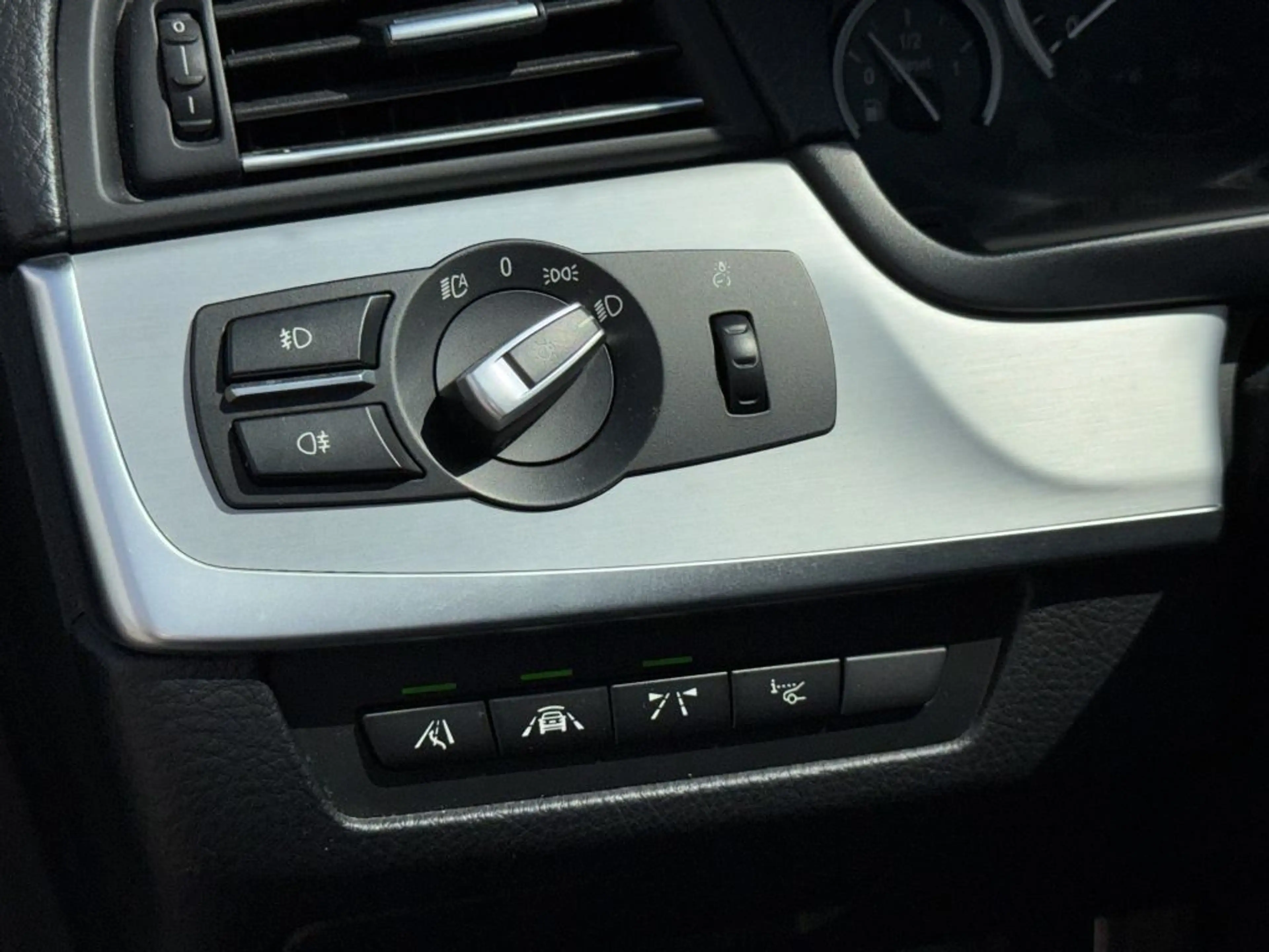BMW 530 530d xDrive Touring Luxury Line Pano,HUD,TÜV neu — photo 21