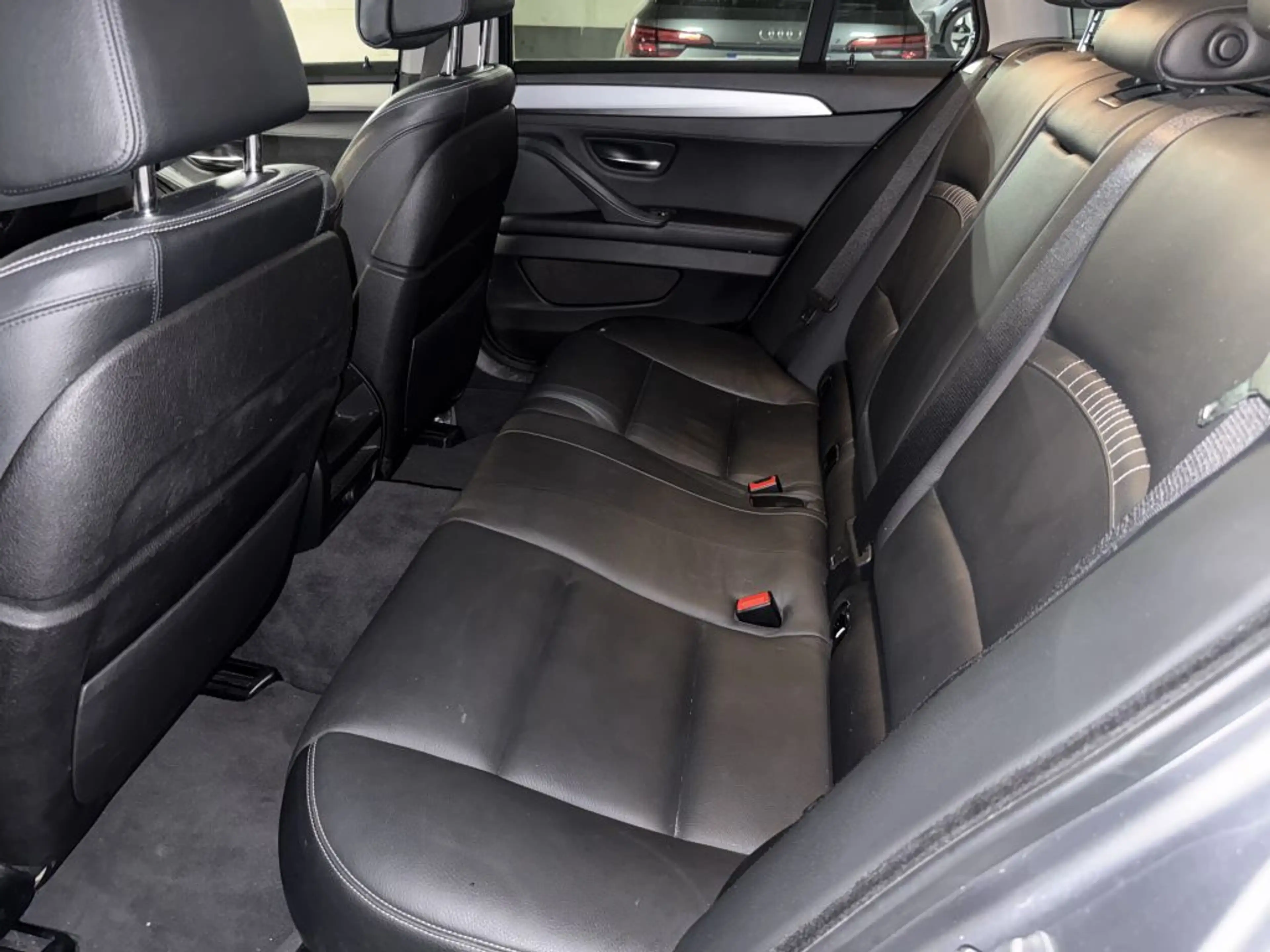 BMW 530 530d xDrive Touring Luxury Line Pano,HUD,TÜV neu — photo 10
