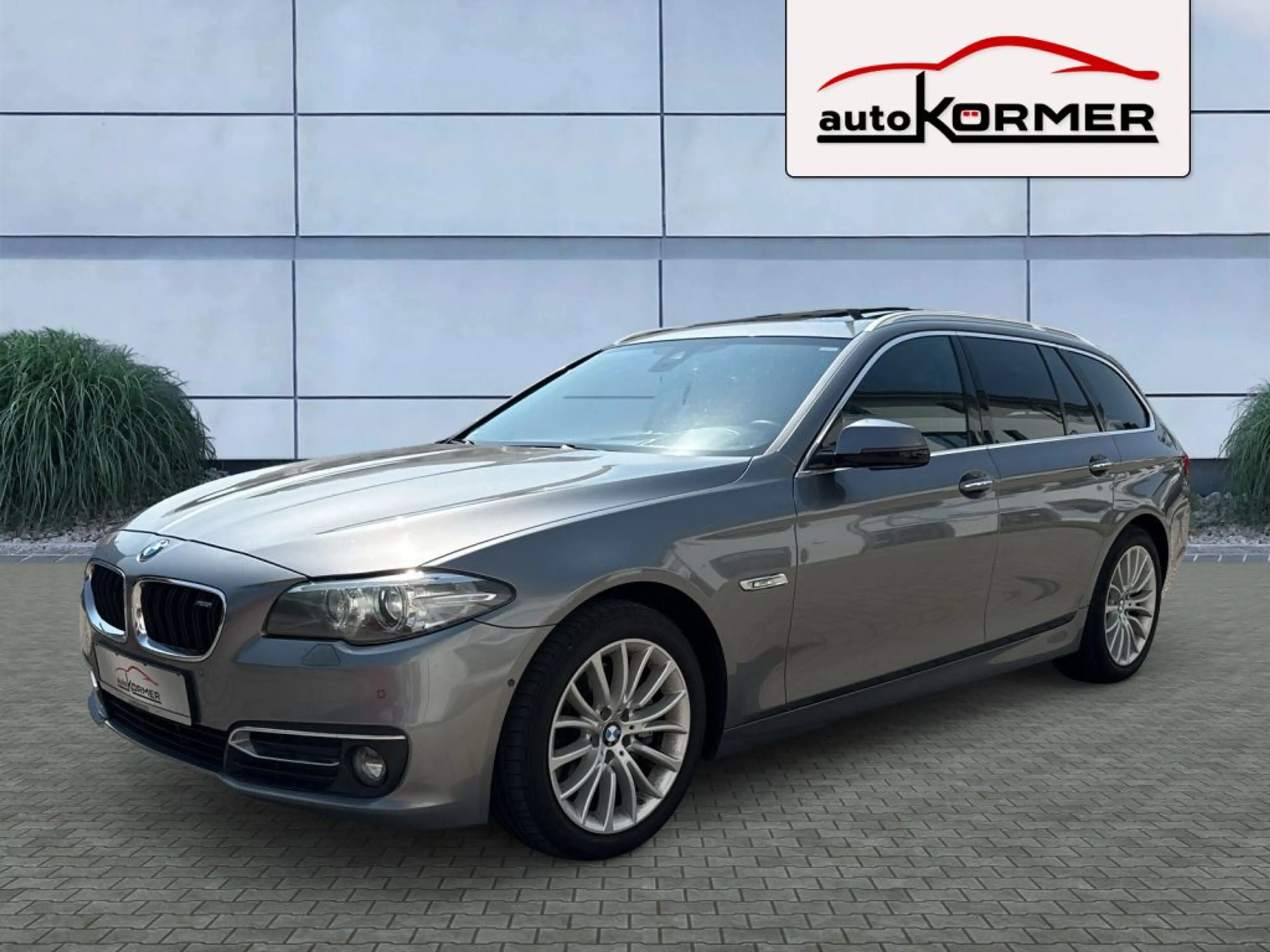 BMW 530 530d xDrive Touring Luxury Line Pano,HUD,TÜV neu — photo 6