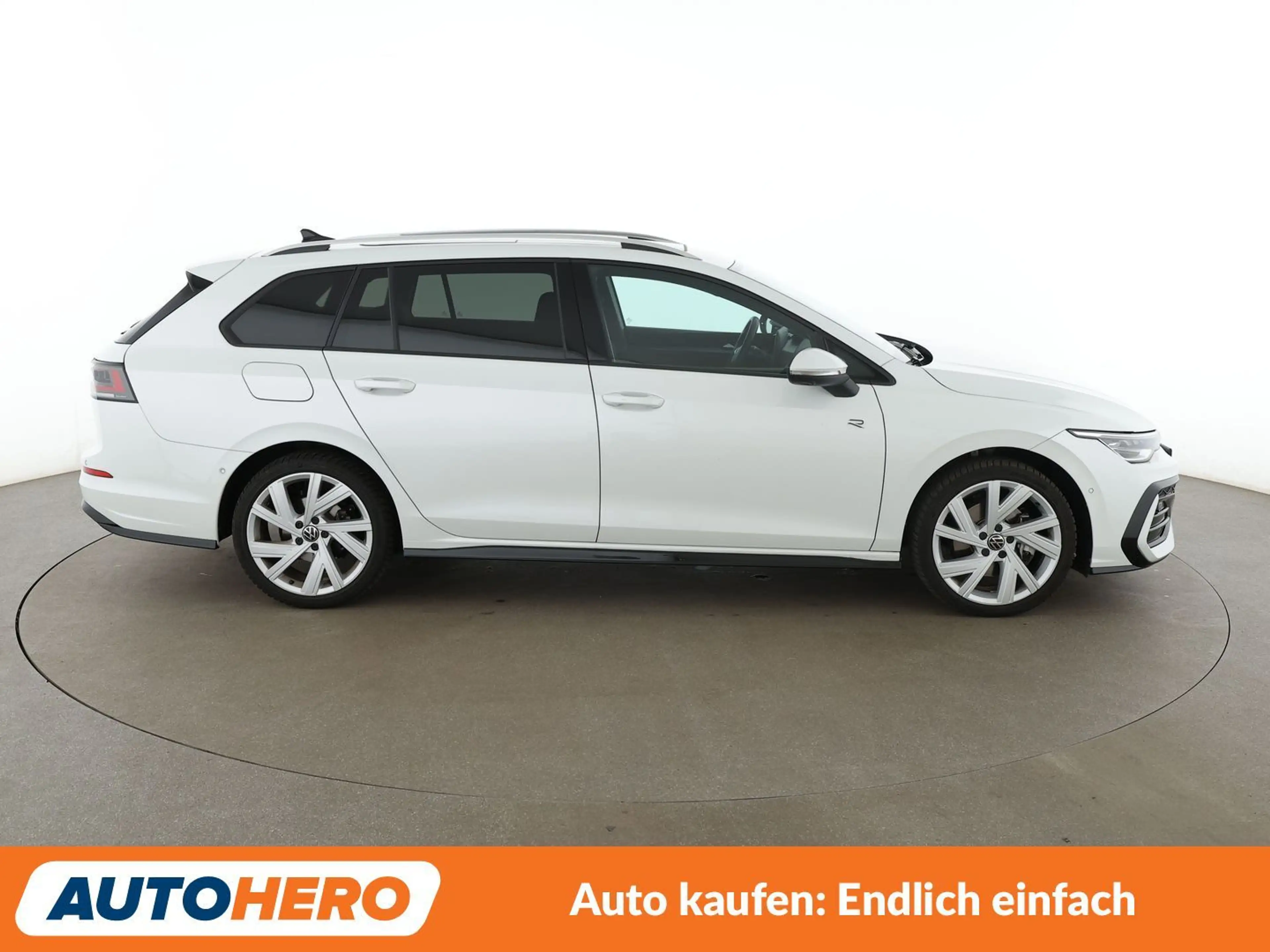 Volkswagen Golf 2.0 TDI R-Line Aut.*HUD*MATRIX*ACC*360*AHK*PANO* — photo 7