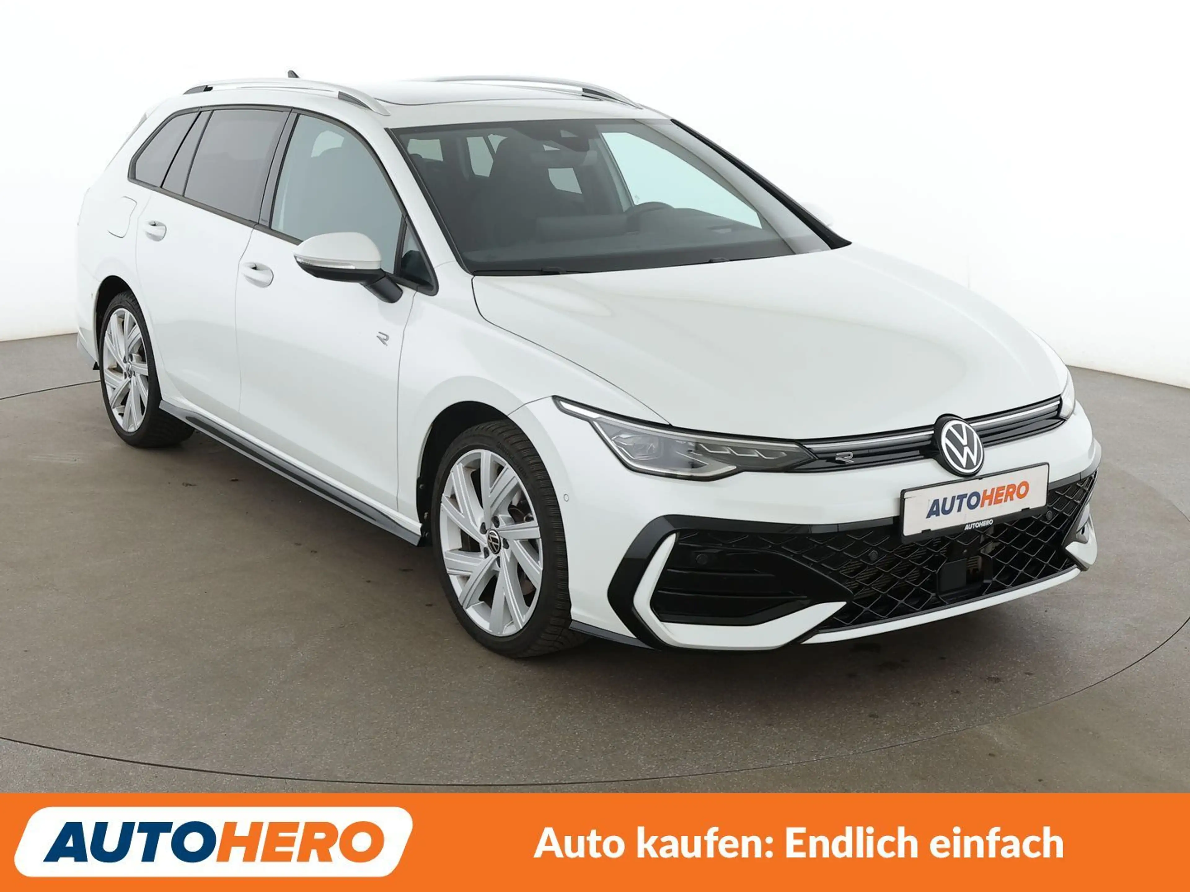 Volkswagen Golf 2.0 TDI R-Line Aut.*HUD*MATRIX*ACC*360*AHK*PANO* — photo 8
